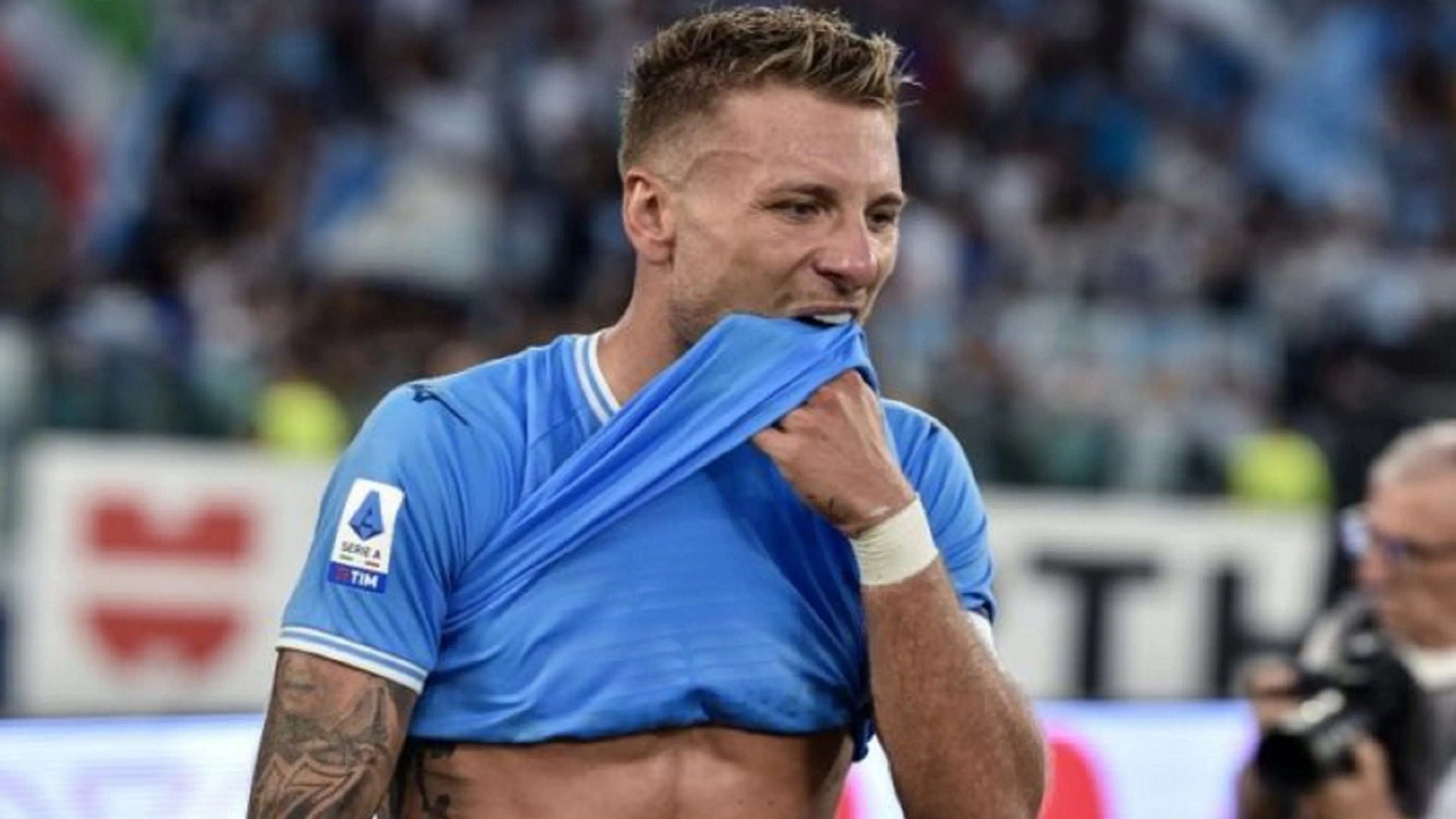 Copertina di Immobile in panchina, la moglie e il fratello polemizzano? Spuntano due strani post (FOTO)