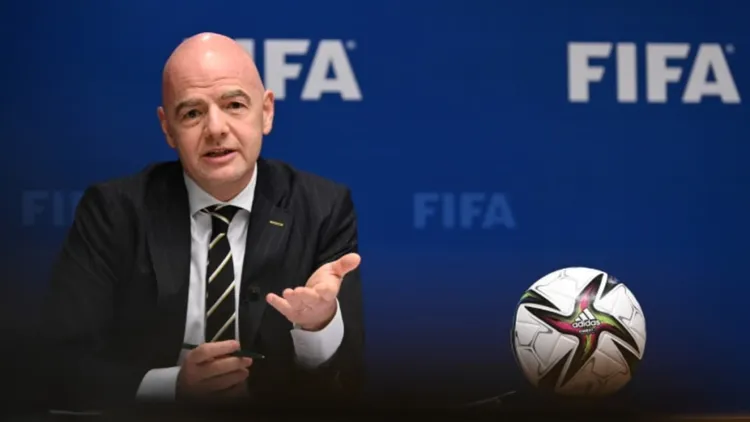 /images/i/n/f/infantino-fifa-1024x576-4.png