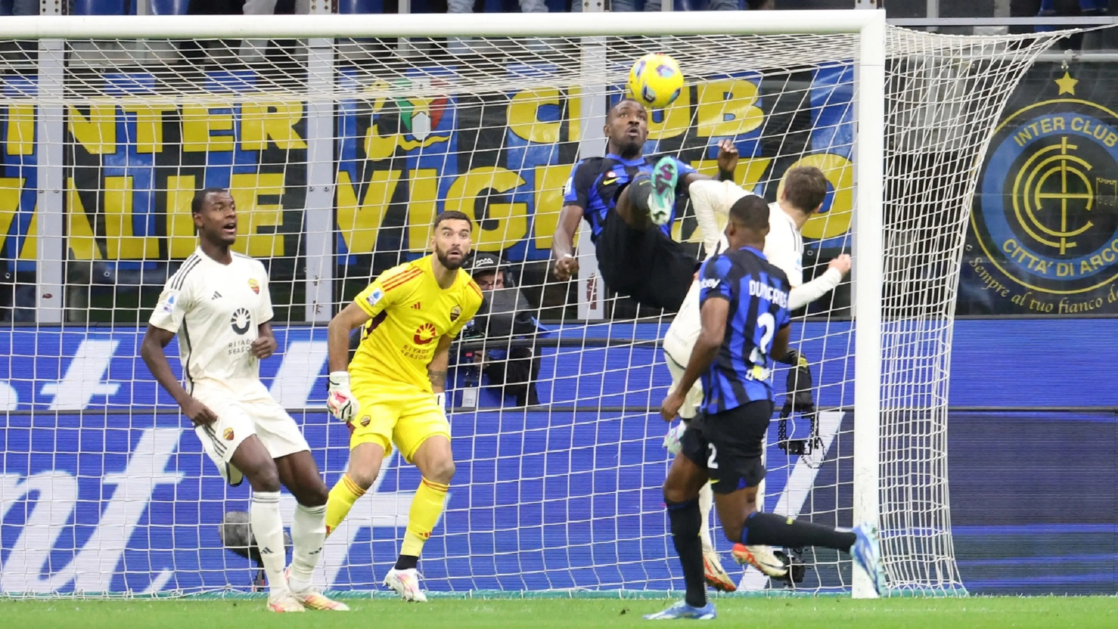 Copertina di Inter-Roma 1-0. Thuram abbatte il bunker giallorosso