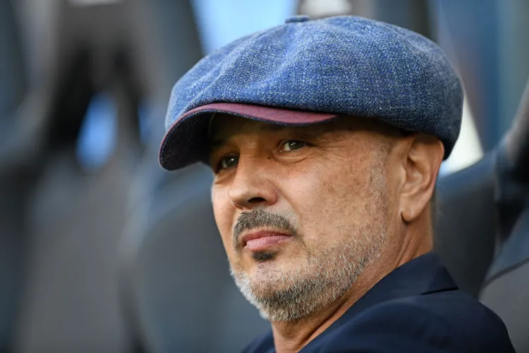 /images/i/n/t/inter-bologna-mihajlovic.jpg
