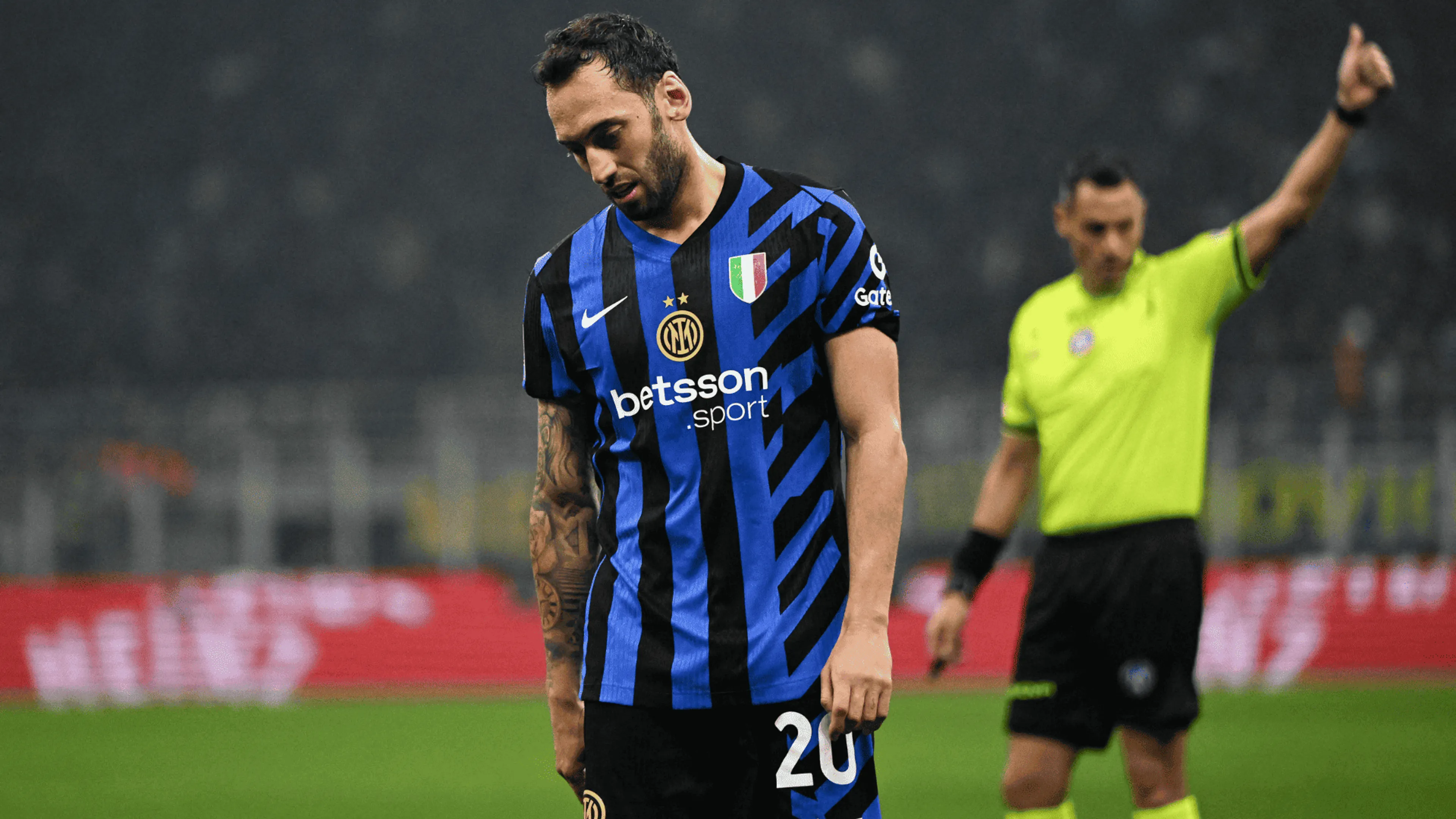 Copertina di Inter, ansia per Calhanoglu: infortunio con la Turchia! Le sue parole spaventano