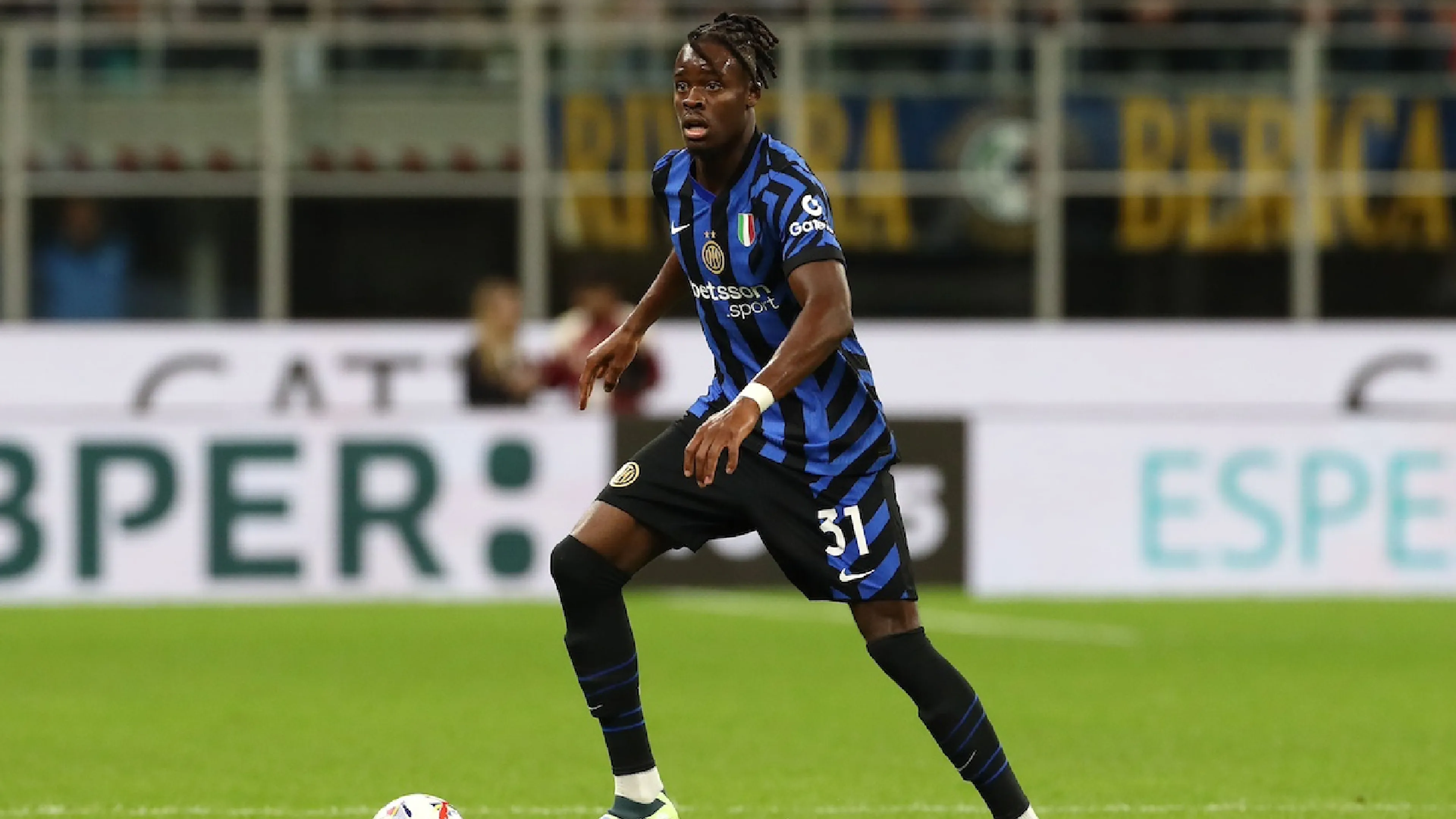 Copertina di Retroscena Inter: in estate respinta maxi offerta dall'Inghilterra per Bisseck