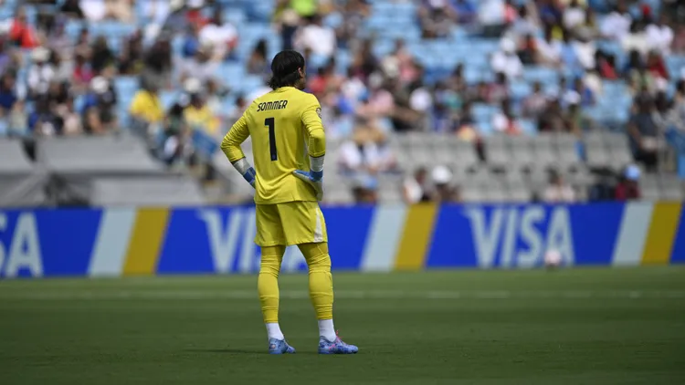 /images/i/n/t/internazionale-milano-v-fluminense-fc-2025-fifa-club-world-cup-charlotte-usa-june-30-yann-sommer-of-inter-milan-is-seen-during-the-2025-fifa-club-world-cup-last-16-round-football-match-between-inter-milan-v-fluminense-fc-at-bank-of-america-stadium-in-charlotte-nc-united-states-on-june-30-2025-peter-zay-anadolu-charlotte-united-states-editorial-use-only-please-get-in-touch-for-any-other-usage-copyright-x2025xanadoluxpeterxzayxjpg_1752835274458.jpg