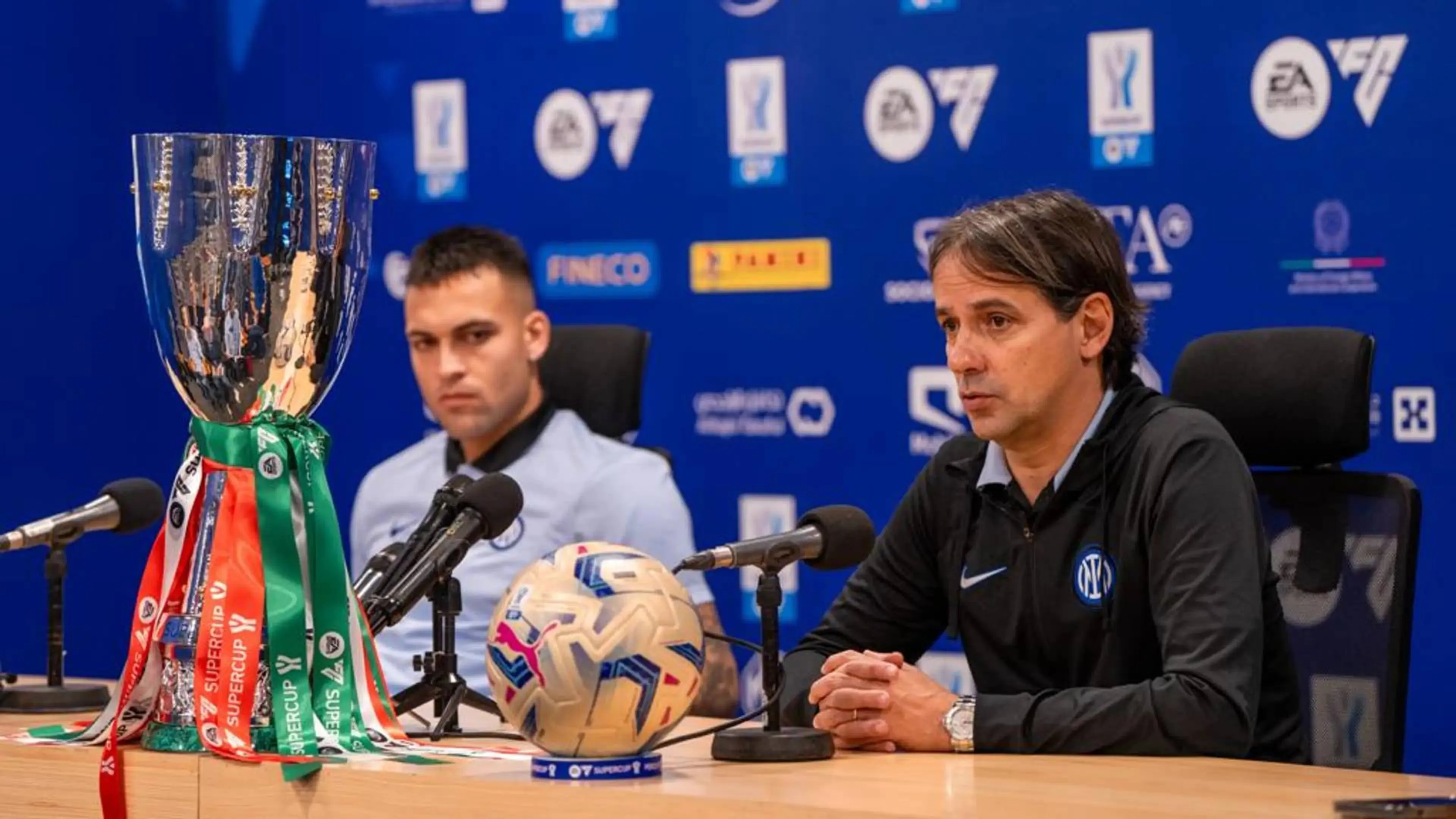 Copertina di Napoli-Inter, Inzaghi gode per la vittoria ma striglia Barella: "Ha sbagliato"