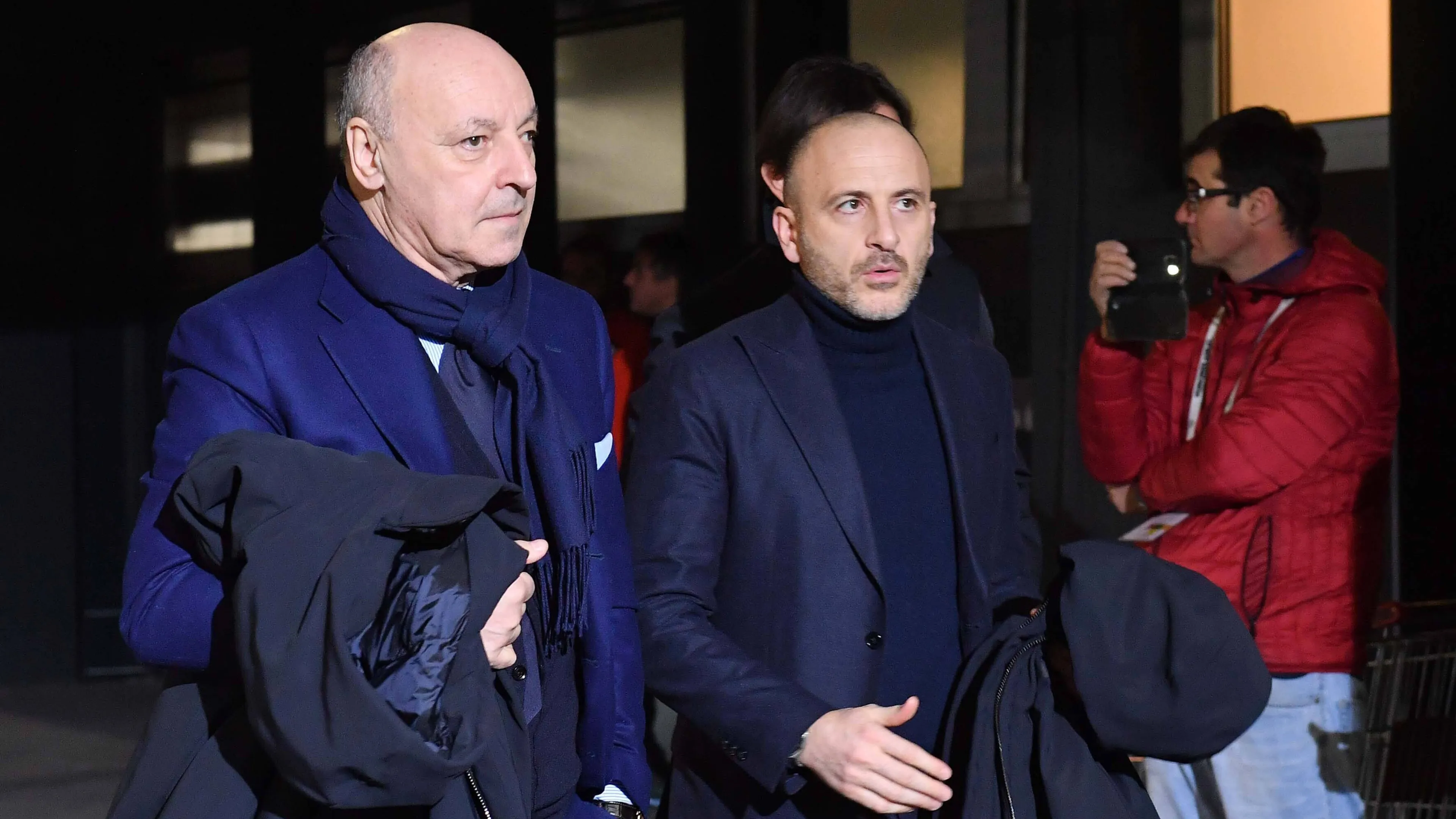 Gds: "Inter, 80 milioni per due mister X"