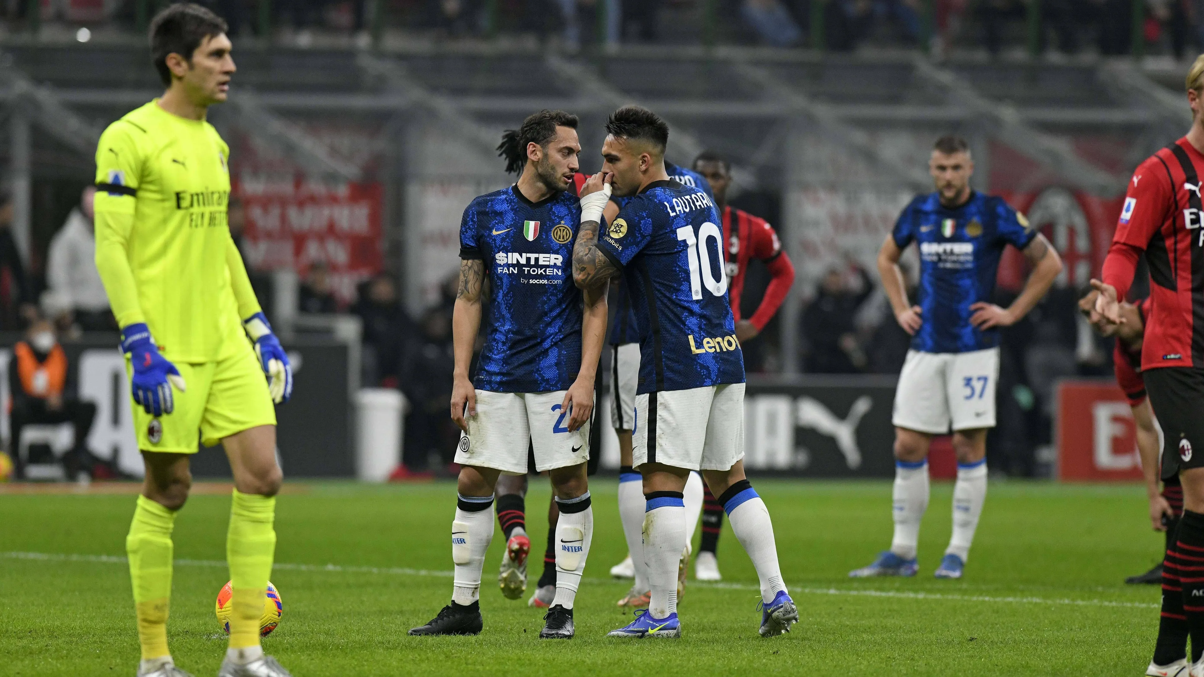 Inter, la moglie di Calhanoglu risponde a Lautaro Martinez