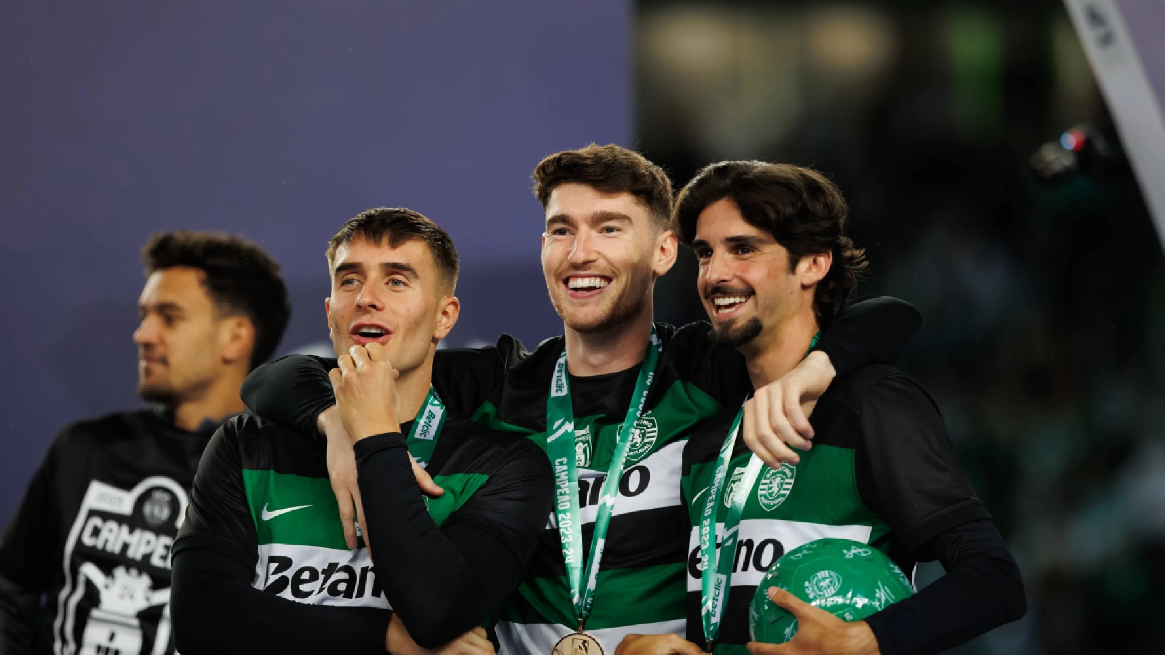 Copertina di Como scatenato: ecco il terzo colpo di mercato! Tutto fatto per Fresneda, vecchio obiettivo di Juve e Milan