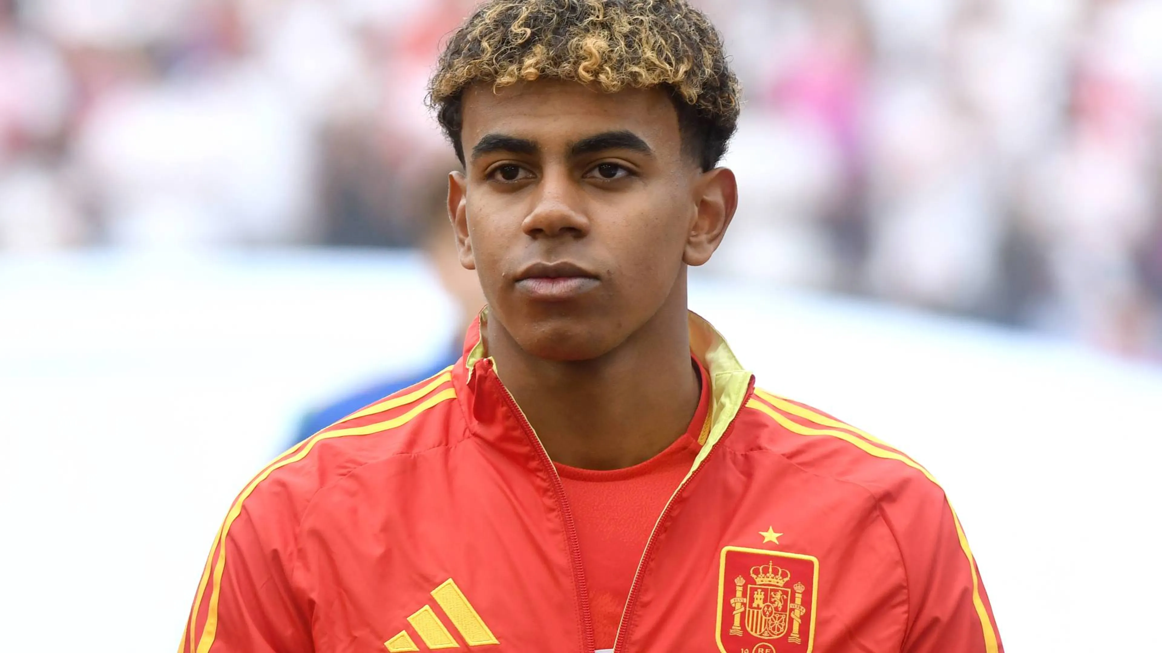 Copertina di Pallone d'Oro, i vincitori dei prossimi 20 anni secondo l'AI: c'è un solo italiano. Clamorosa profezia su Yamal