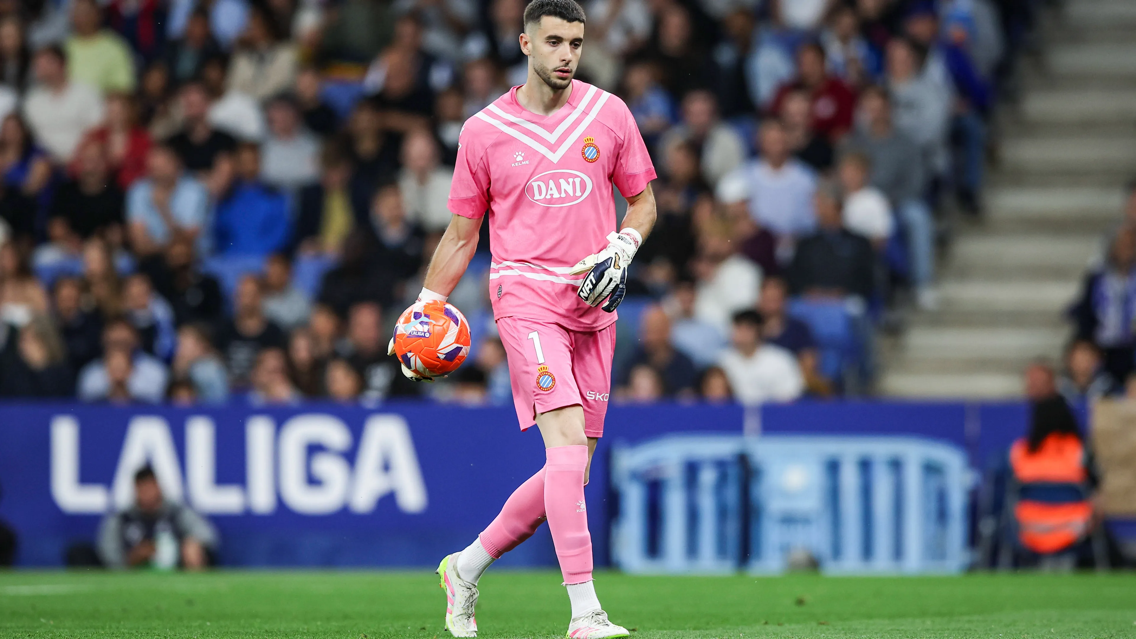 Barcellona, fatta per Joan Garcia. Addio in vista per Ter Stegen?