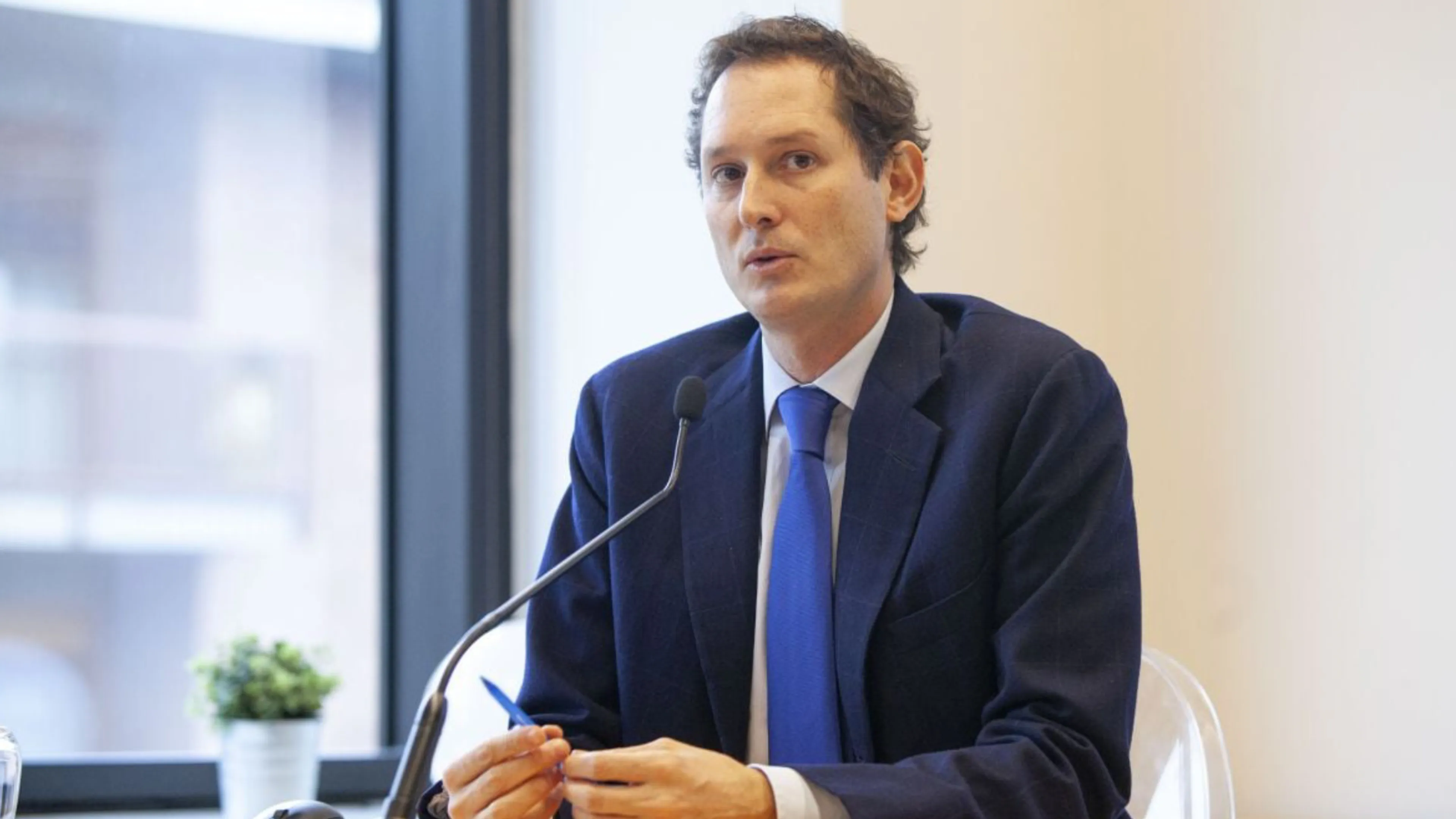 Copertina di Juve, John Elkann: "Lavoriamo per proteggere gli interessi del club". Poi lascia la palla a Giuntoli