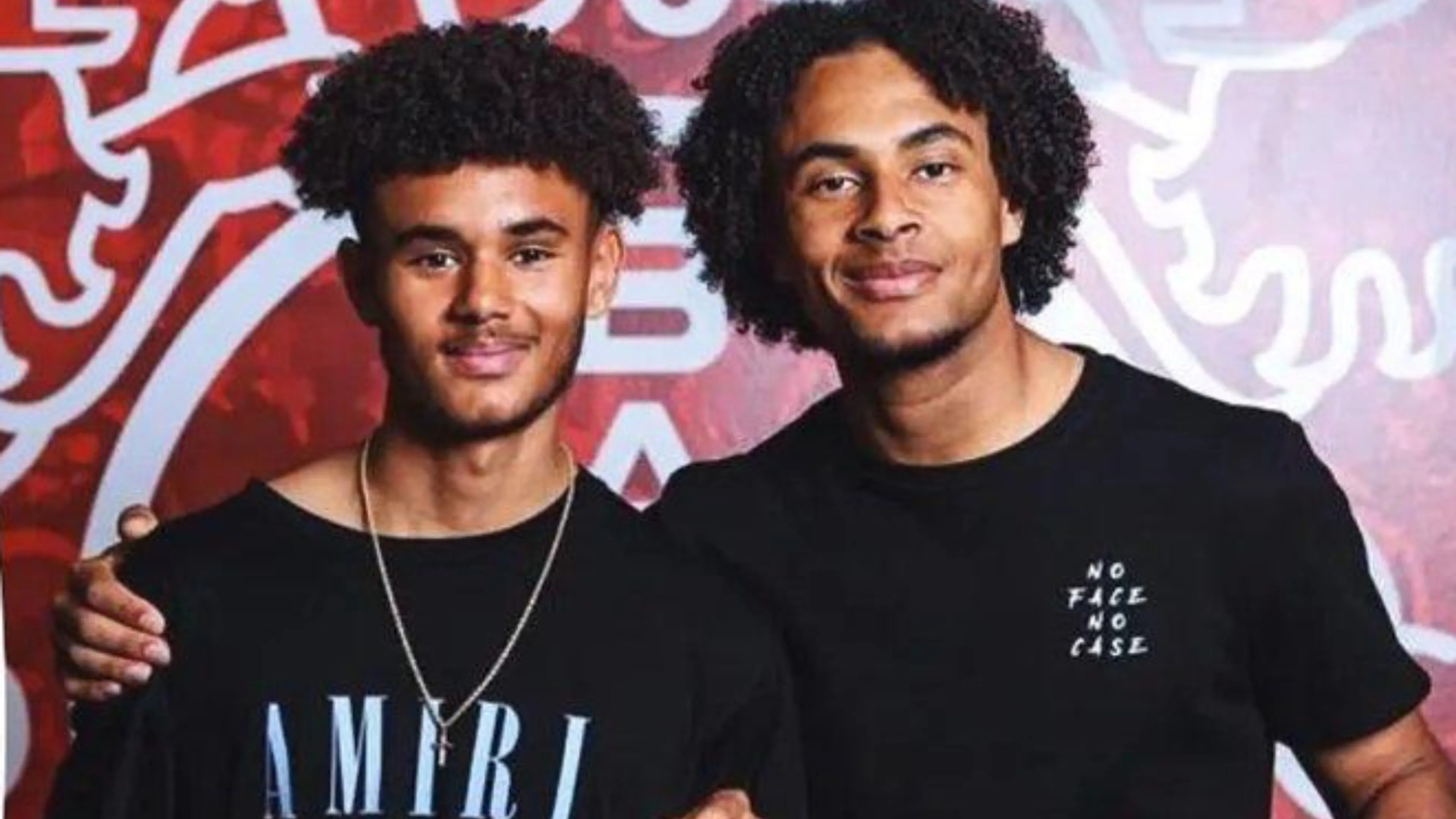 Copertina di Milan, vuoi Zirkzee senza commissioni? Prendi anche suo fratello: la risposta del club