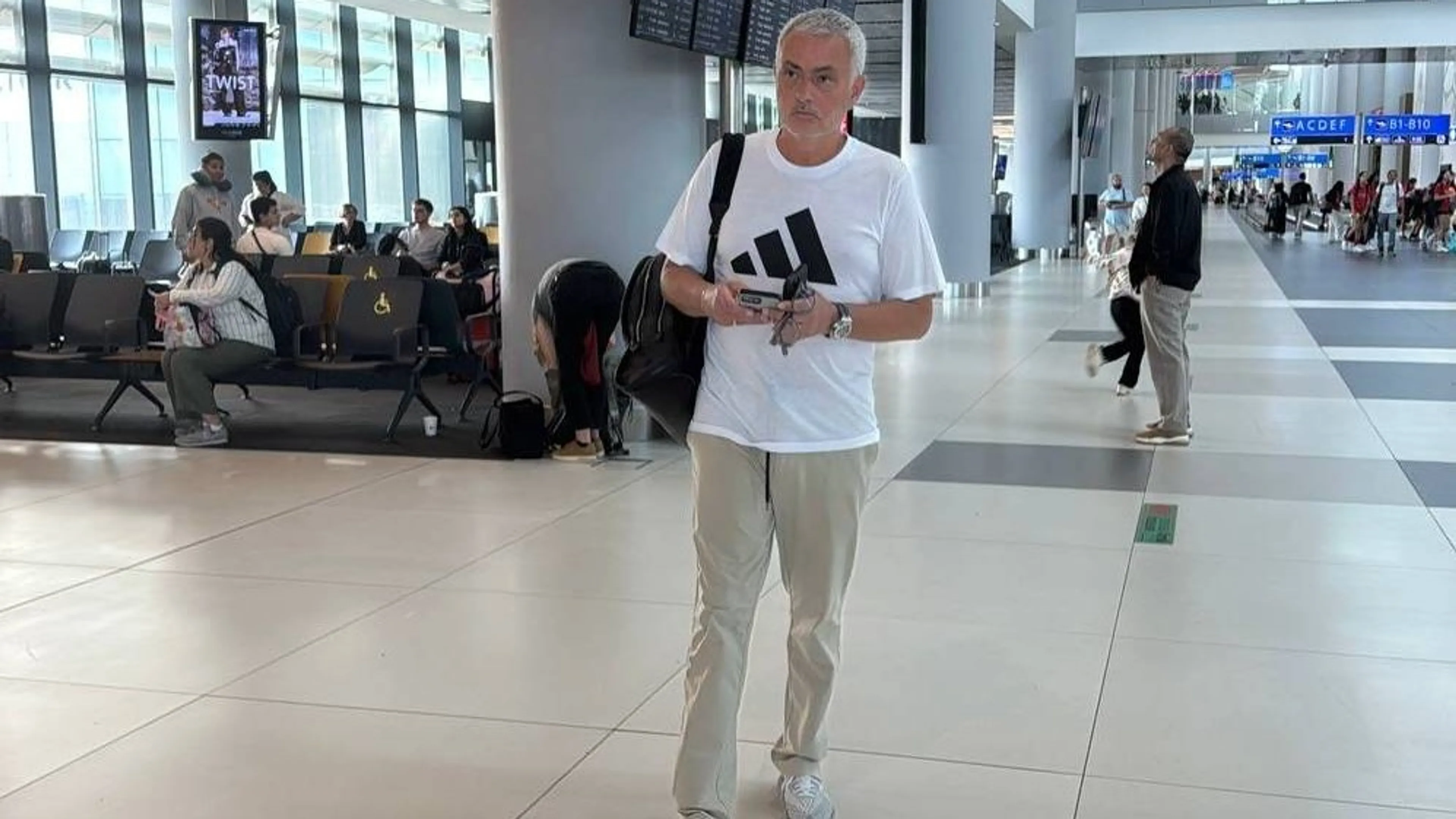 Fenerbahce, per il dopo-Mou non solo Spalletti: si fa largo il nome di un ex Milan