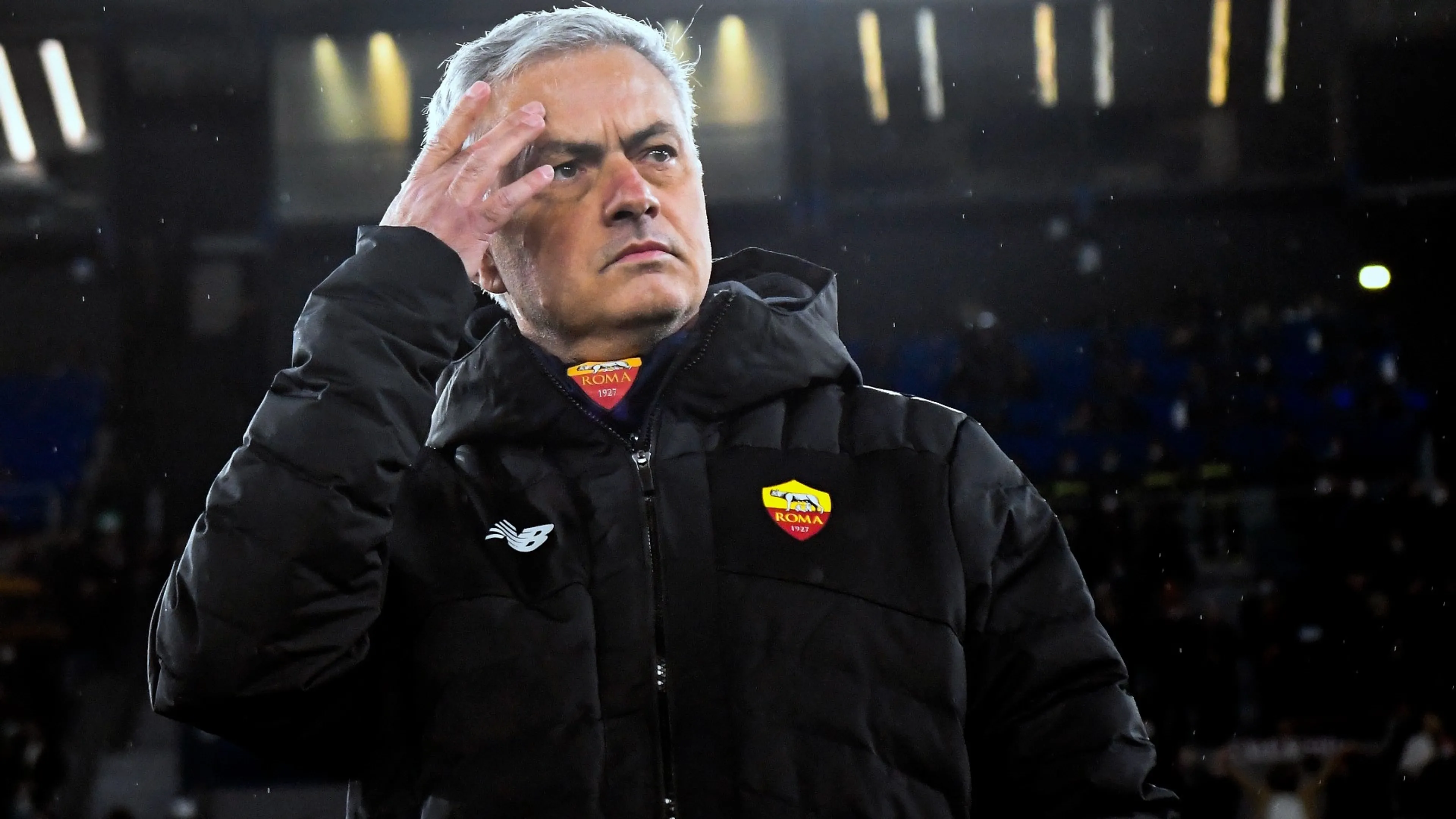 Copertina di Mourinho si pente di essere rimasto alla Roma: “Avrei dovuto accettare quell’offerta”