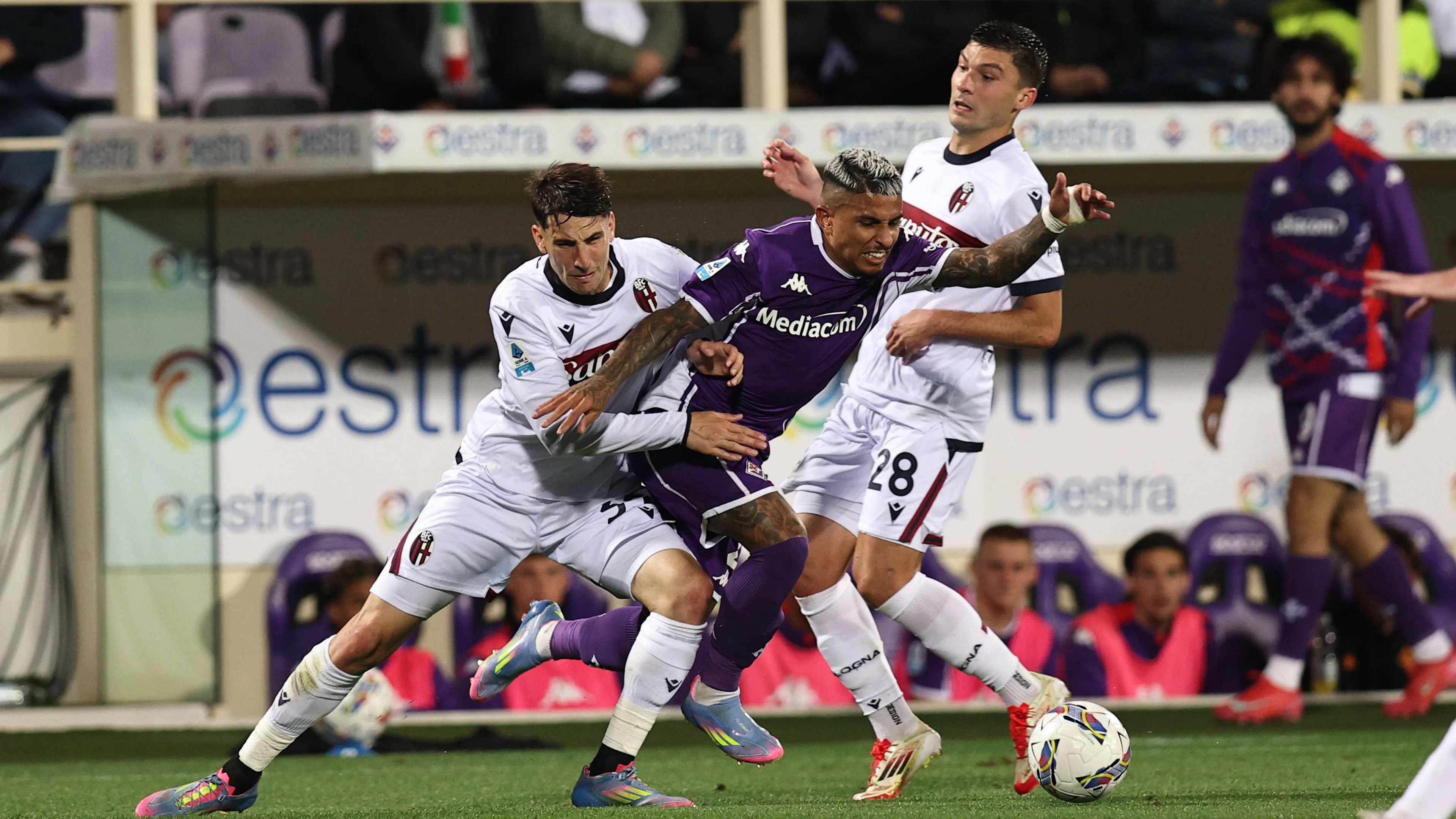 Fiorentina, Dodo piace alla Juventus: individuato il sostituto, di chi si tratta
