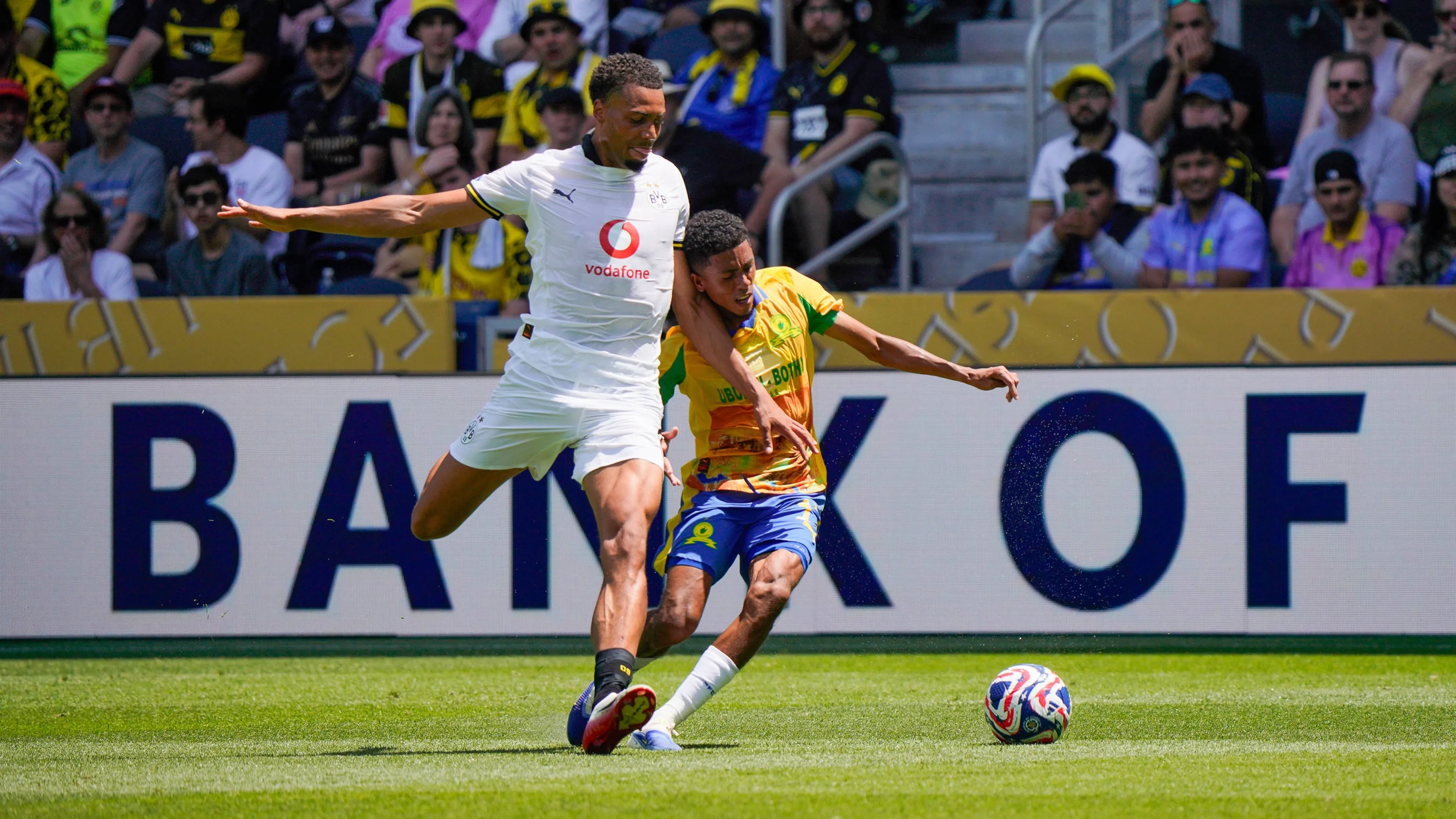 Mondiale per Club: errore clamoroso e gol surreale in Mamelodi-Borussia Dortmund (VIDEO)