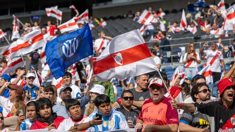 /images/j/u/n/june-25-2025-seattle-washington-usa-inter-milan-fan-and-river-plate-fans-hold-up-flags-insuuprt-of-their-team-during-the-second-half-of-the-game-at-the-fifa-club-world-cup-inter-milan-vs-river-plate-that-took-place-at-lumen-field-in-seattle-washington-usa-seattle-usa-zumal181-20250625zspl181015-copyright-xmelissaxlevinxjpg_1750961533243.jpg