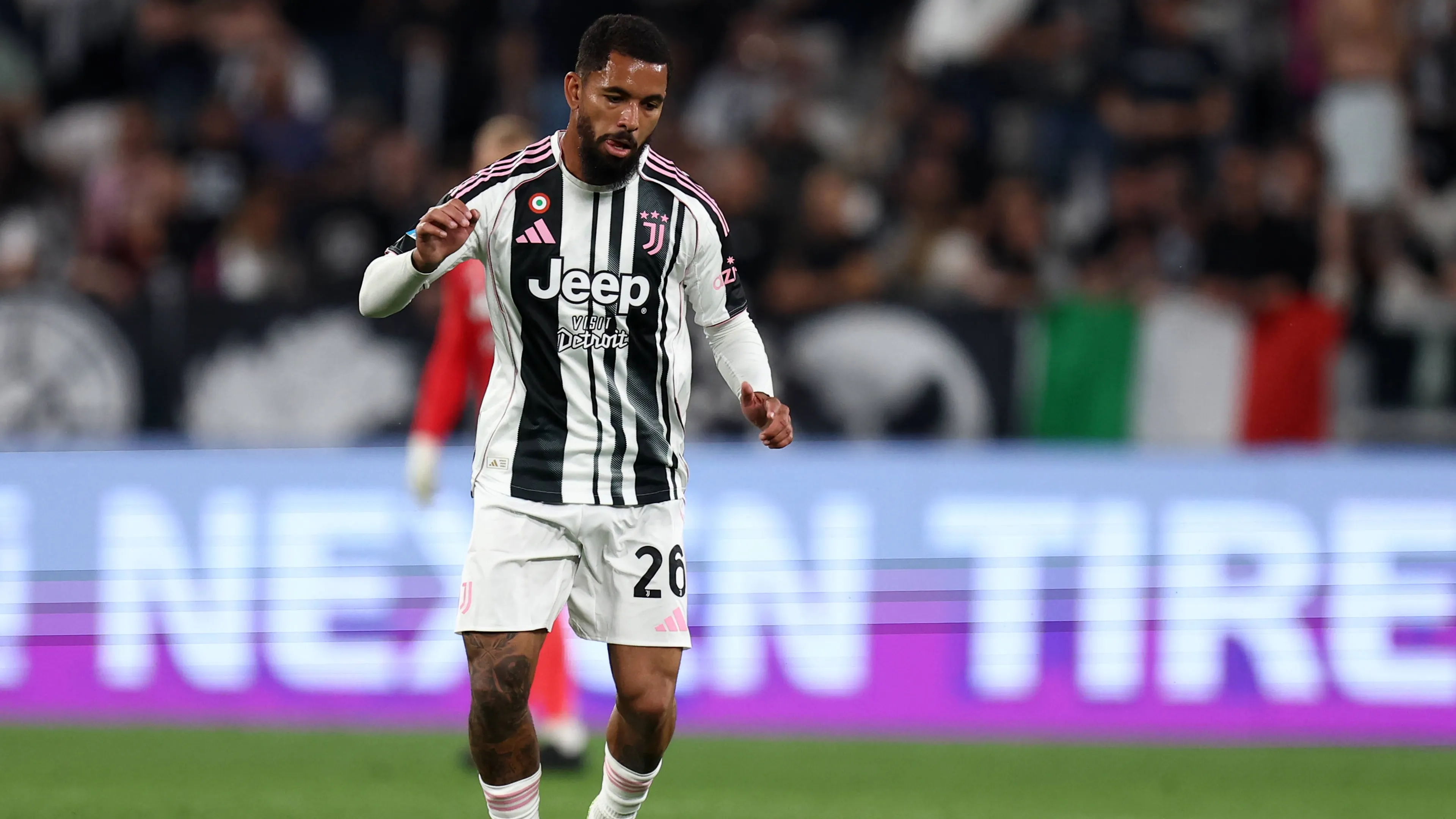 Juventus, né Zirkzee né Hojlund: per Douglas Luiz lo United offre Antony
