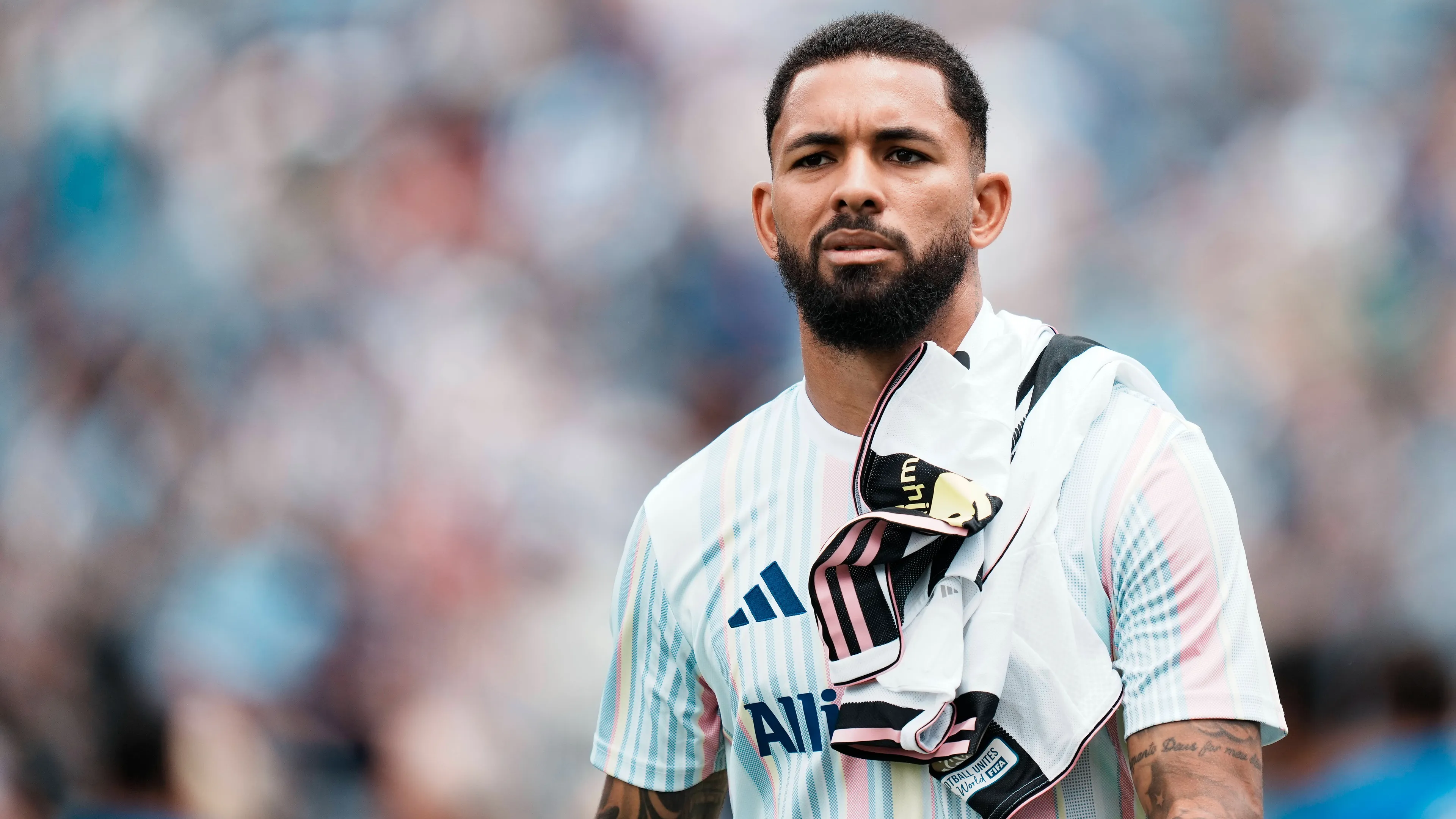 Juventus, Douglas Luiz è un problema: nessuno vorrà pagare 40 milioni per averlo