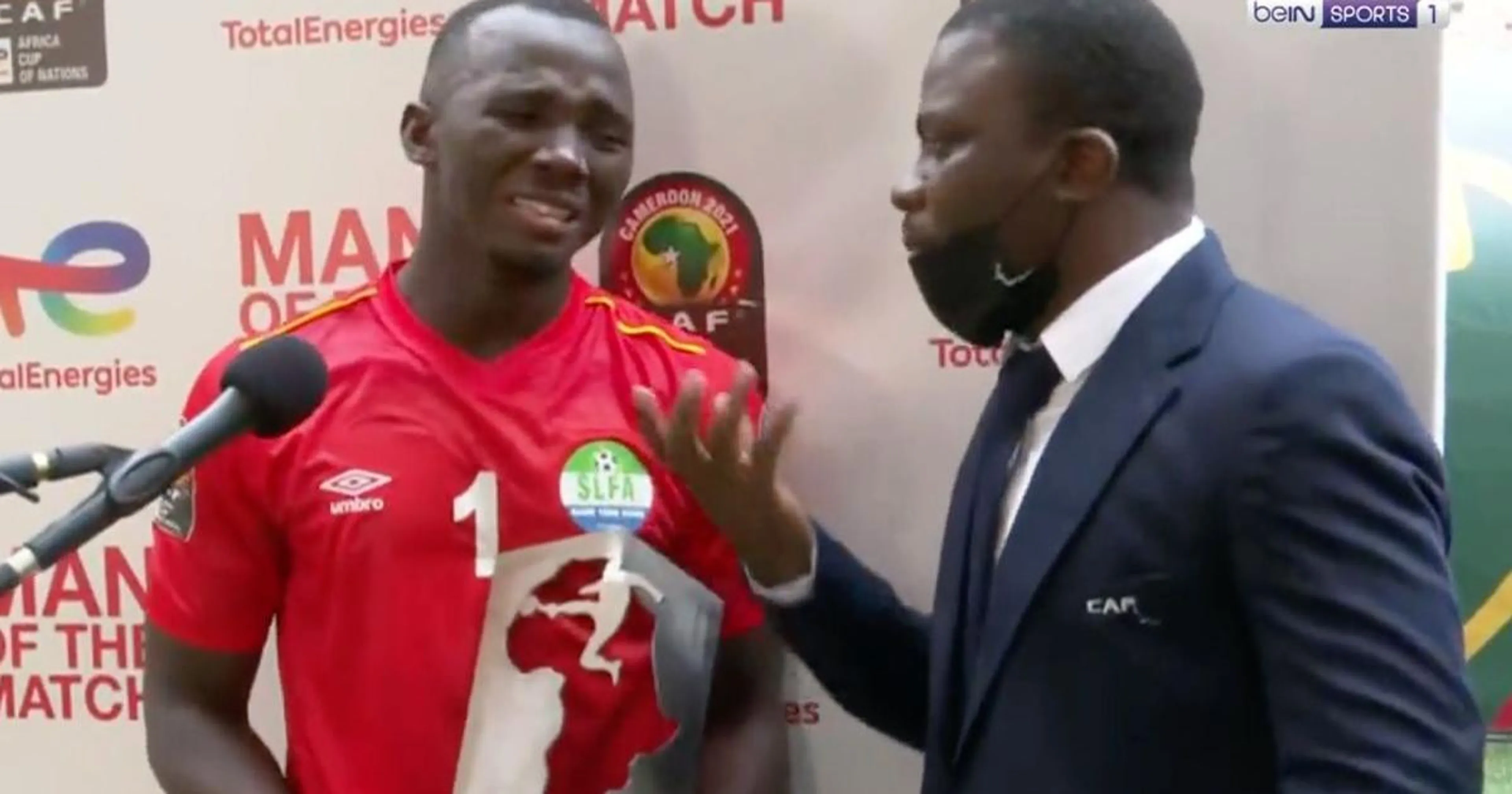 Copertina di Kamara ferma l’Algeria e vince il premio come man of the match: il portiere scoppia in lacrime