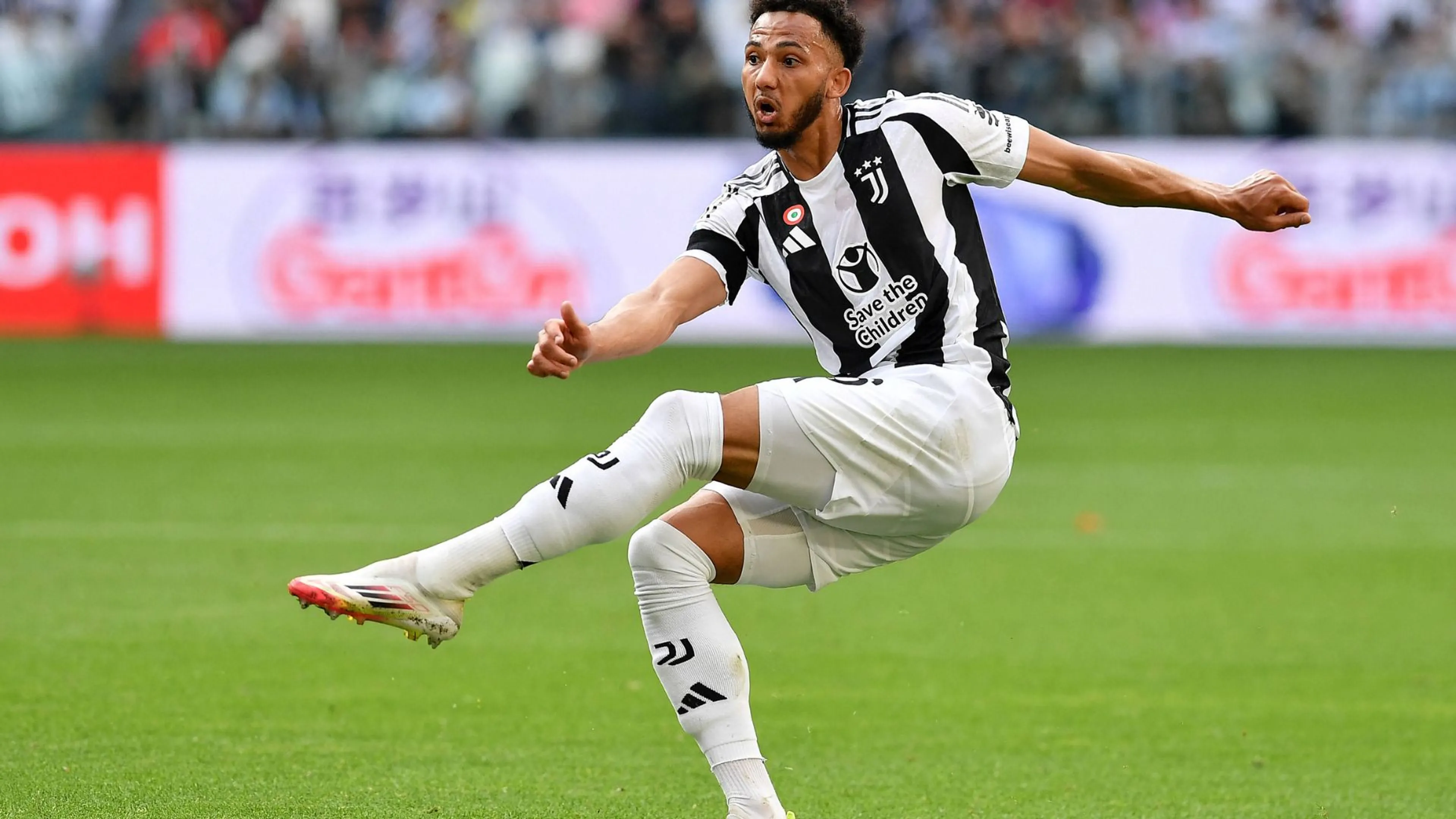 Copertina di Brutta tegola per Tudor e la Juventus: si ferma Kelly. Out contro il Bologna e in forse per la Lazio