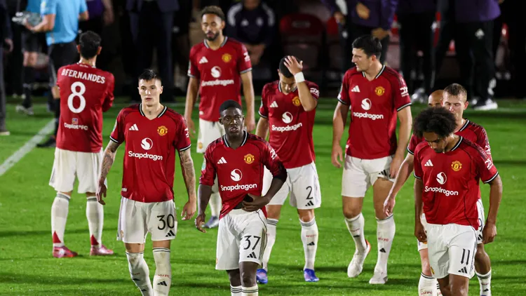 /images/k/o/b/kobbie-mainoo-of-manchester-united-manu-and-team-mates-look-dejected-at-full-time-grimsby-town-v-manchester-united-efl-carabao-cup-second-round-football-blundell-park-grimsby-uk-27-aug-2025grimsby-blundell-park-united-kingdom-editorial-use-only-no-use-with-unauthorised-audio-video-data-fixture-lists-club-league-logos-or-live-services-online-in-match-use-limited-to-120-images-no-video-emulation-no-use-in-betting-games-or-single-club-league-player-publications-copyright-xpaulxcurrie-shutterstockx-15457582hvjpg_1756402776987.jpg