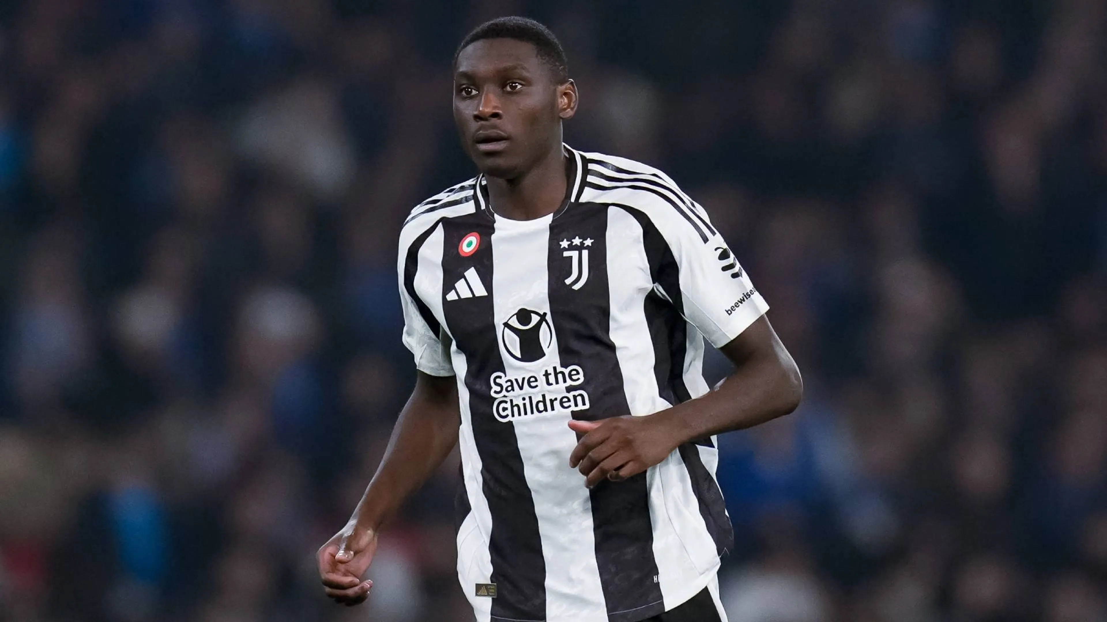 Copertina di Juventus-Benfica, perché Kolo Muani non gioca il match dell'Allianz Stadium?