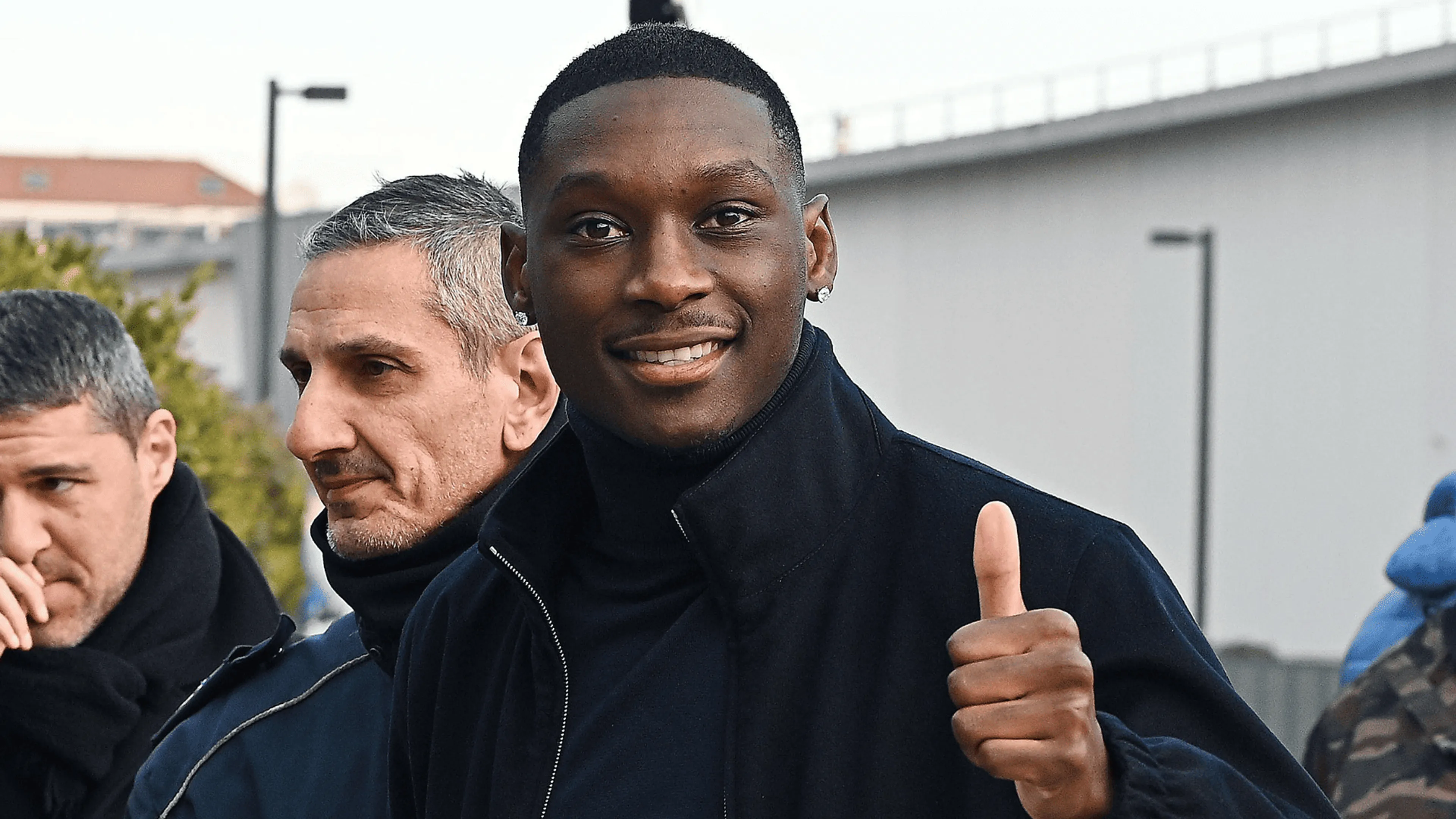 Copertina di SLIDING DOORS: Kolo Muani e l'Italia, dal sogno Vicenza sfumato all'arrivo alla Juventus