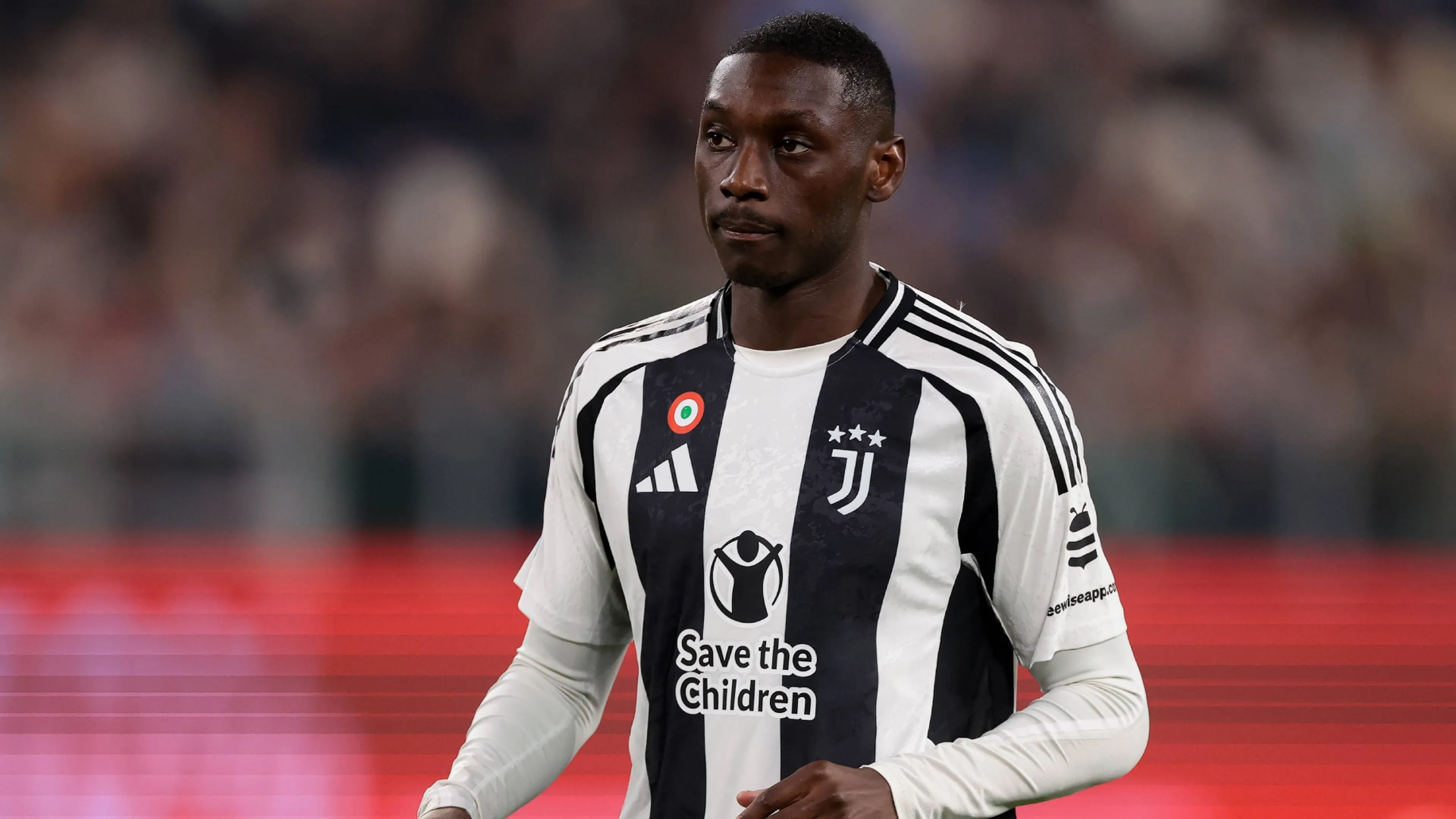 Kolo Muani non vuole tornare al Psg ma Milan e Inter insidiano la Juve