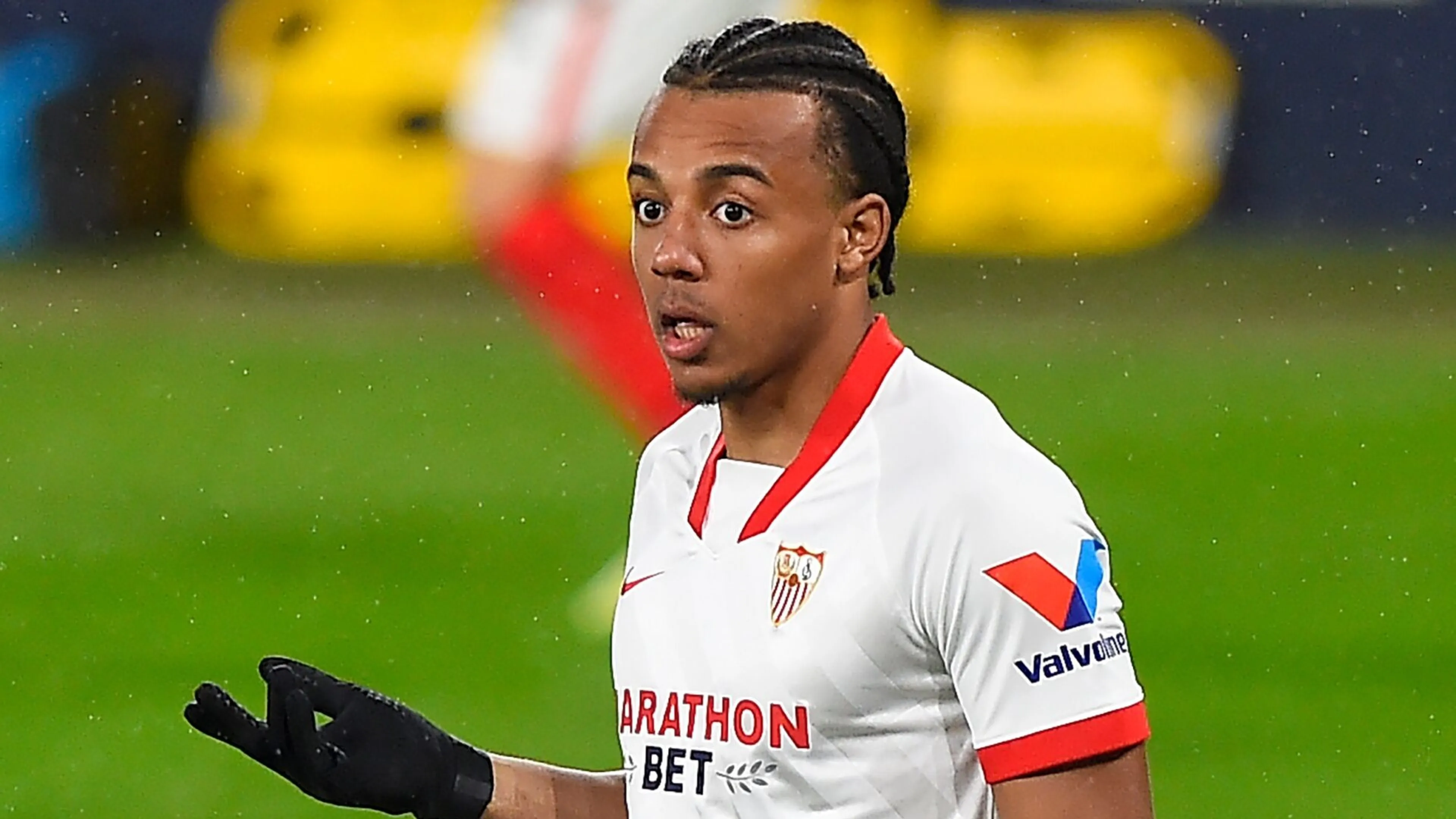 Copertina di Il Barcellona “scippa” Kounde al Chelsea, ma i Blues preparano la vendetta