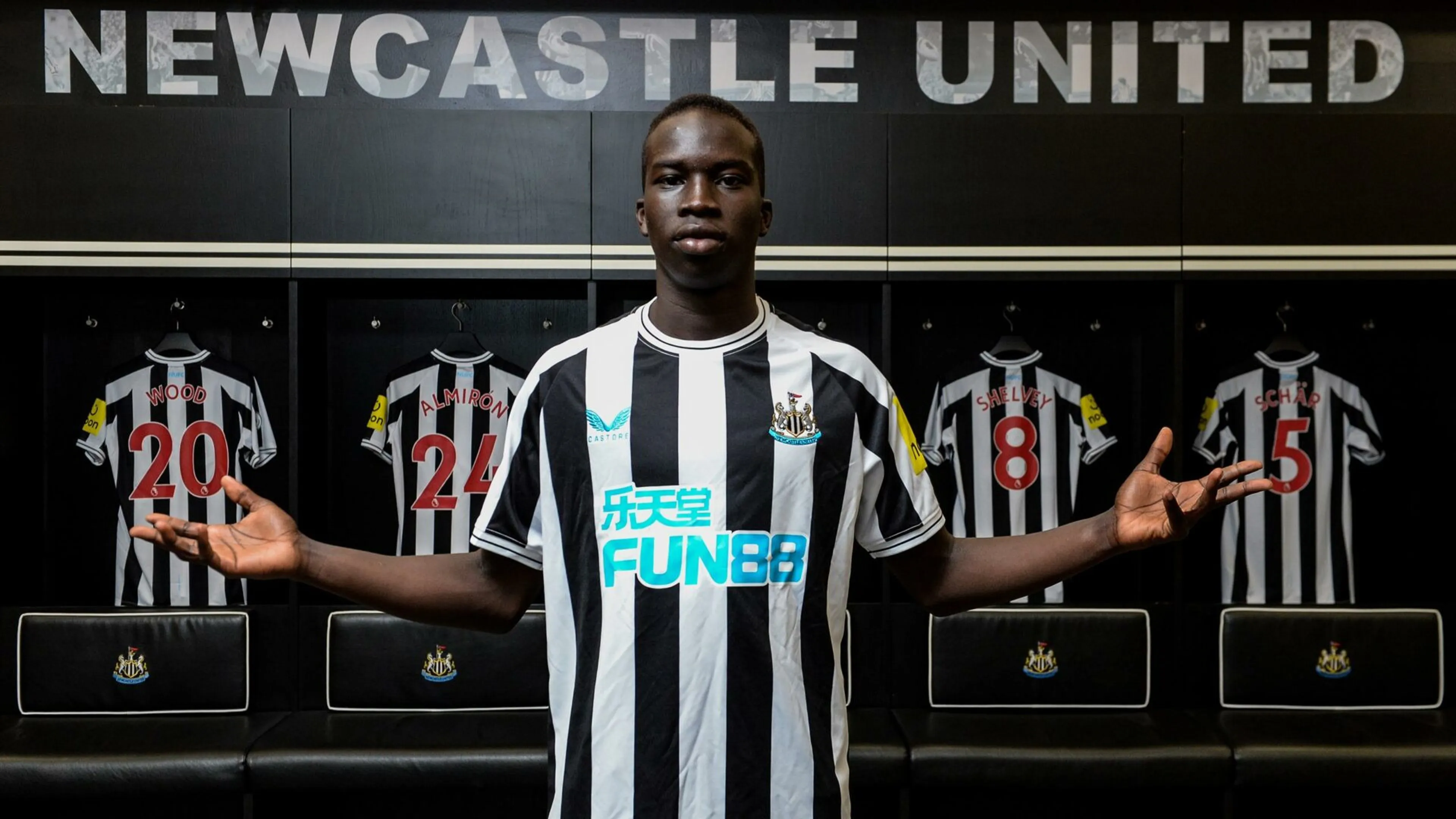 Copertina di Il Newcastle batte la concorrenza e ingaggia la nuova stellina del calcio australiano