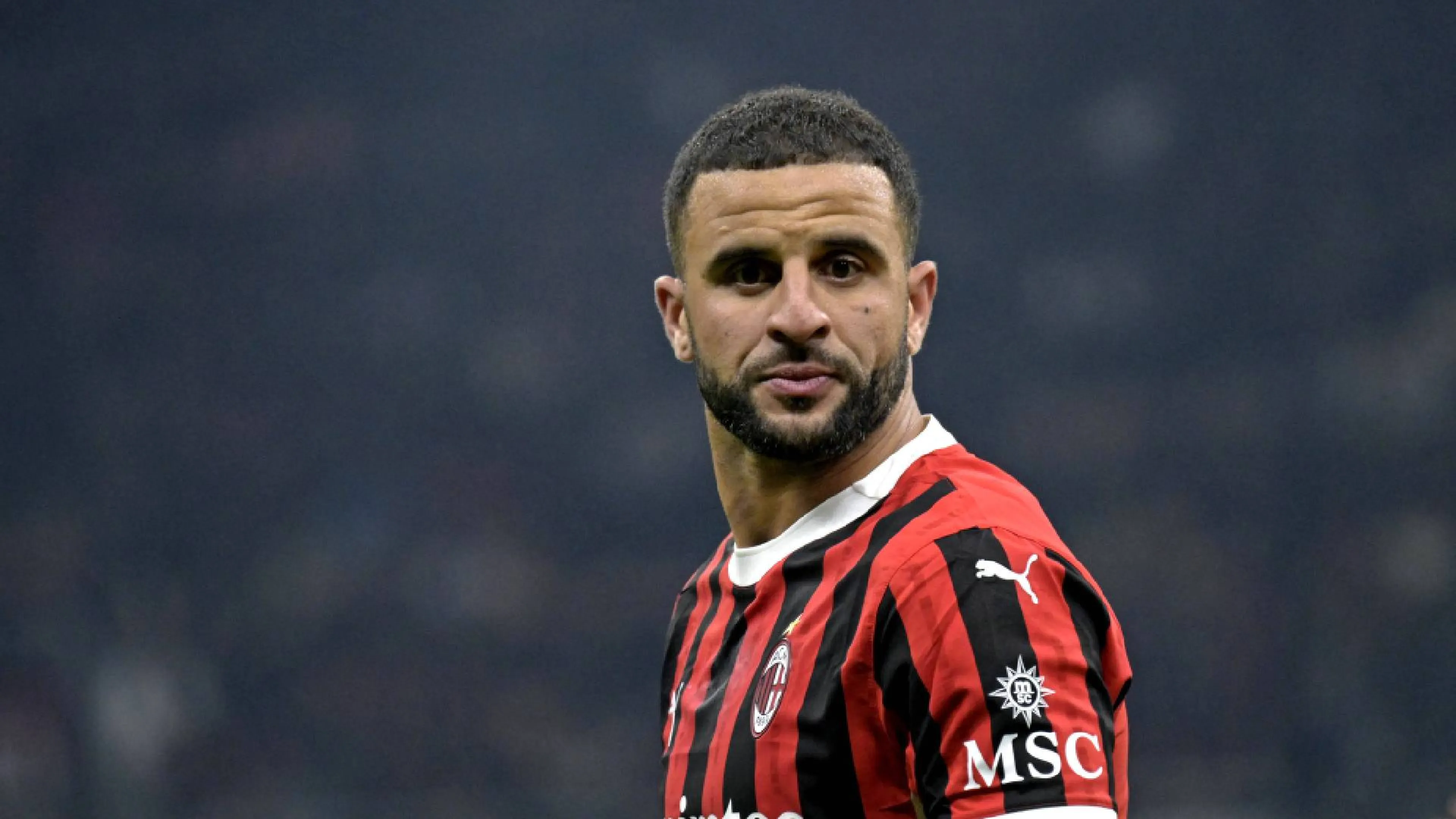 Copertina di Milan, aria di addio per Walker? Guardiola lo richiama: "In estate torni"