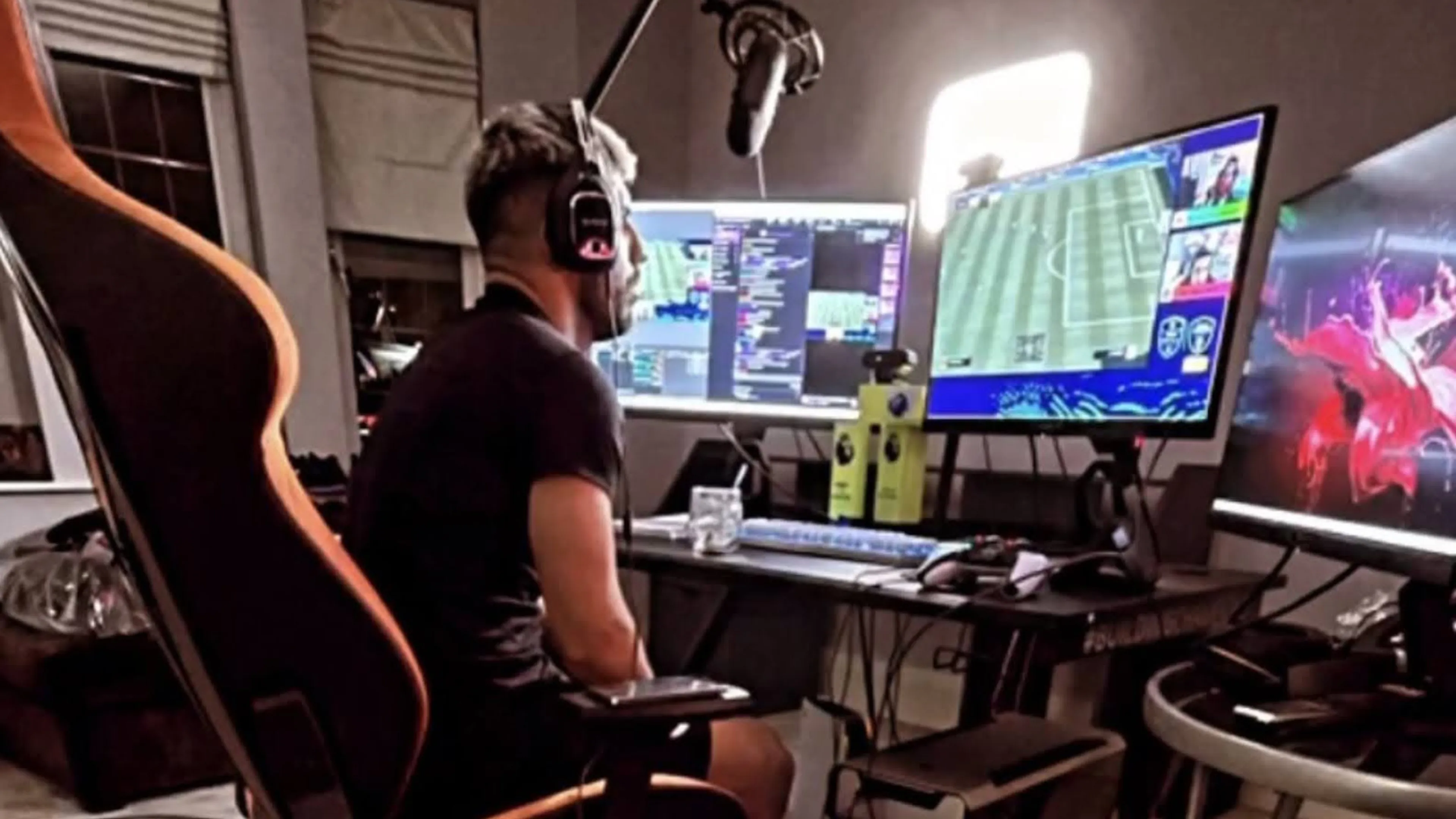 Copertina di 5 follie epiche dei calciatori gamers: da Neymar ad Aguero, quando l’amore per i videogiochi supera quello per il calcio