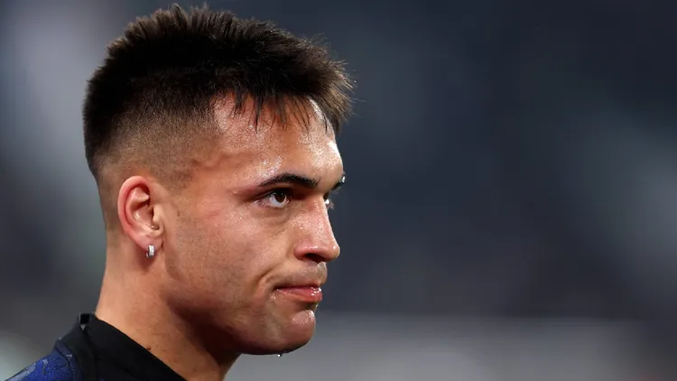 /images/l/a/u/lautaro-martinez-inter-riscaldamento.jpg