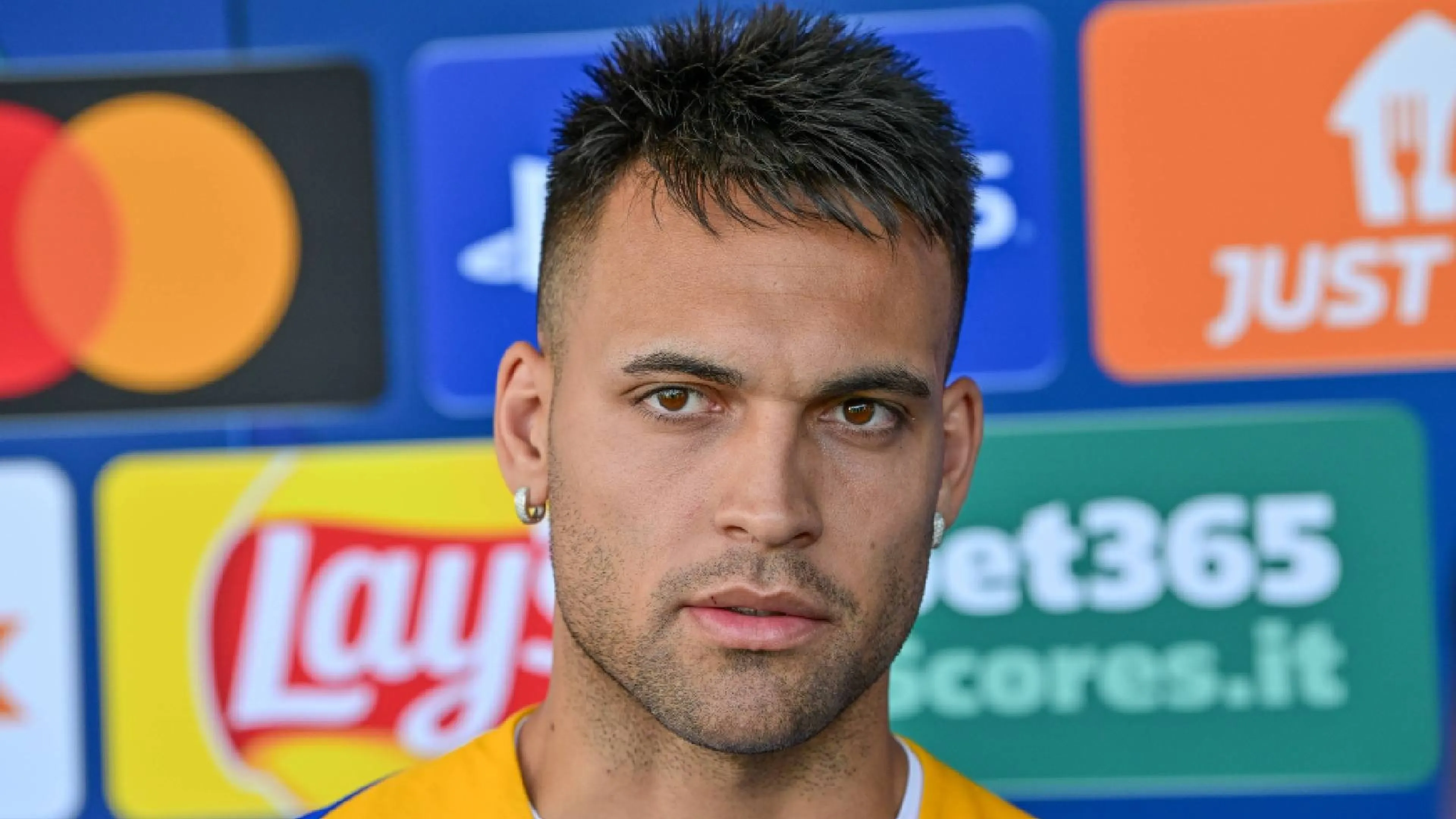 Copertina di Lautaro Martinez