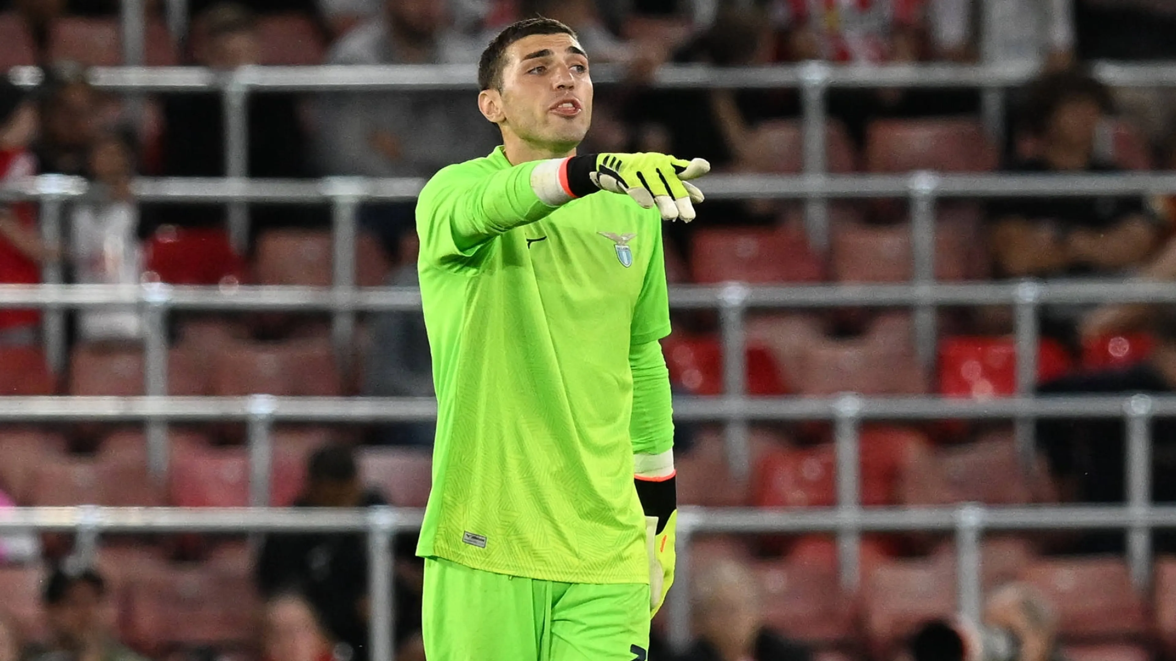 Lazio, all'improvviso l'offerta da 20 mln per Mandas dalla Premier. Tutto "merito" di Pedro Neto al Chelsea