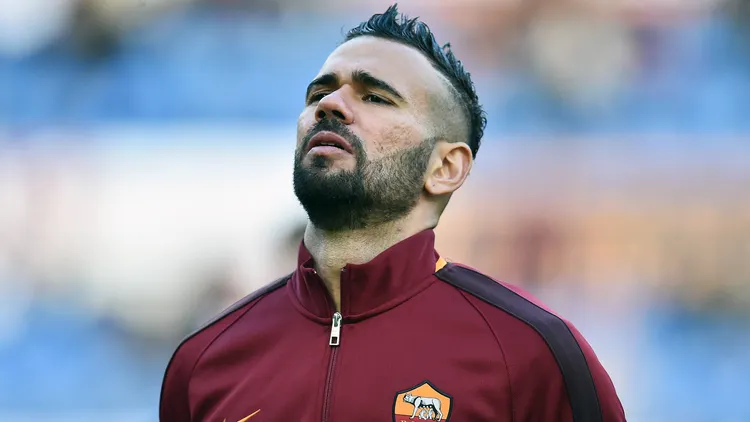 /images/l/e/a/leandro-castan-roma-roma-29-11-2015-stadio-olimpico-football-calcio-2015-2016-serie-a-as-roma-vs-atalanta-bergamo-andreaxstacciolijpg_1752765325573.jpg