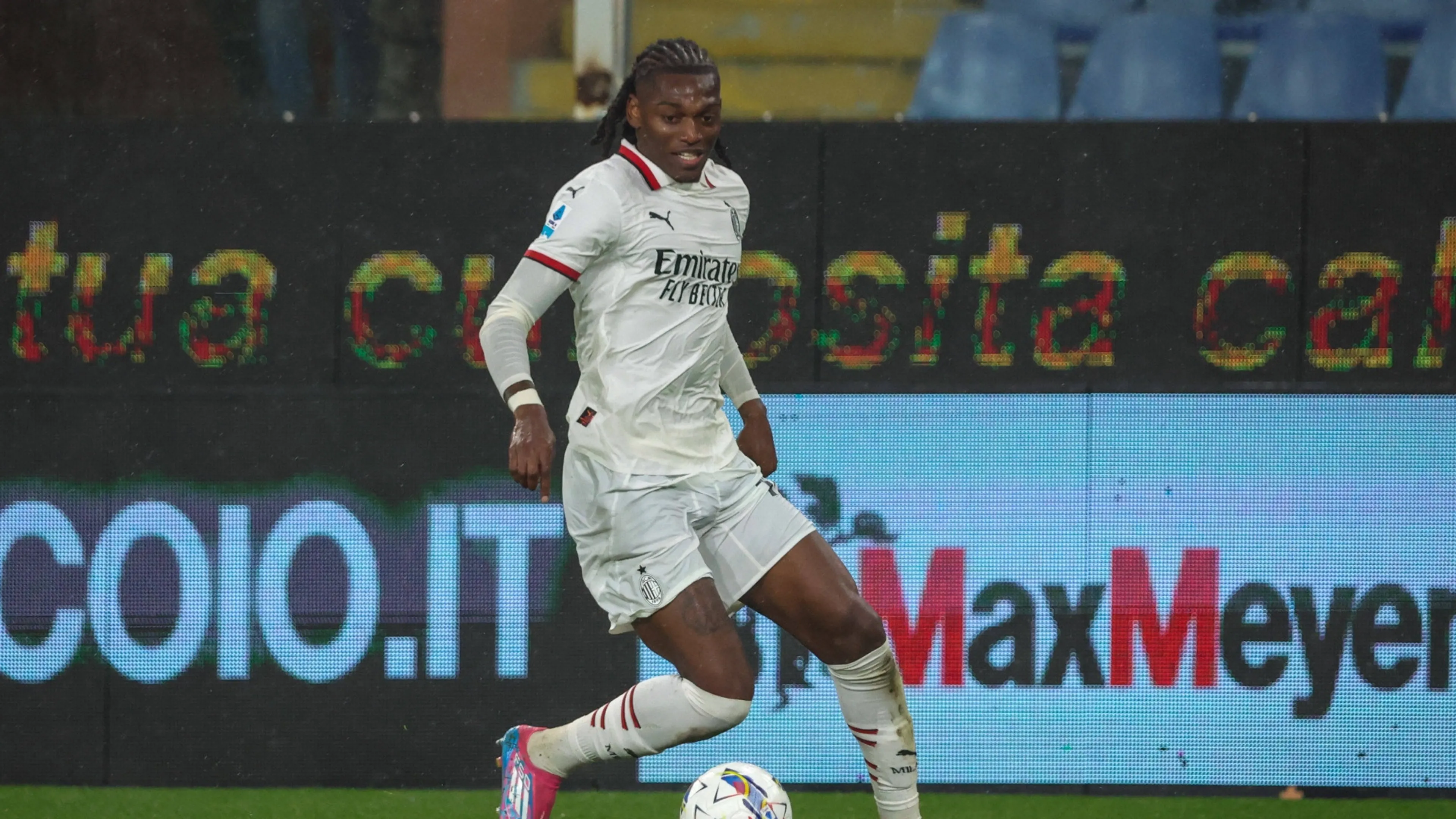 L'Arsenal piomba su Rafael Leao: Andrea Berta pronto all’offerta monstre da 100 milioni