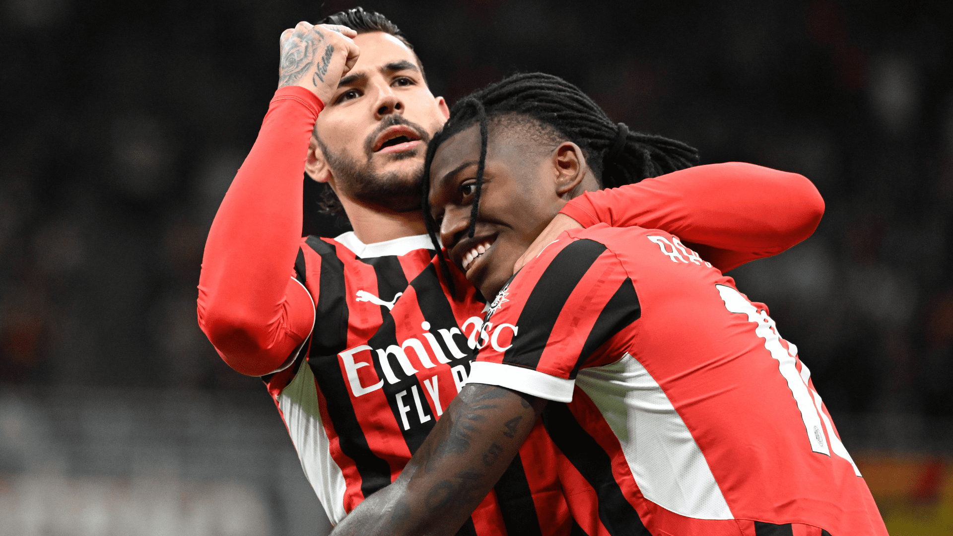 leao-theo-hernandez-milan-abbracciati