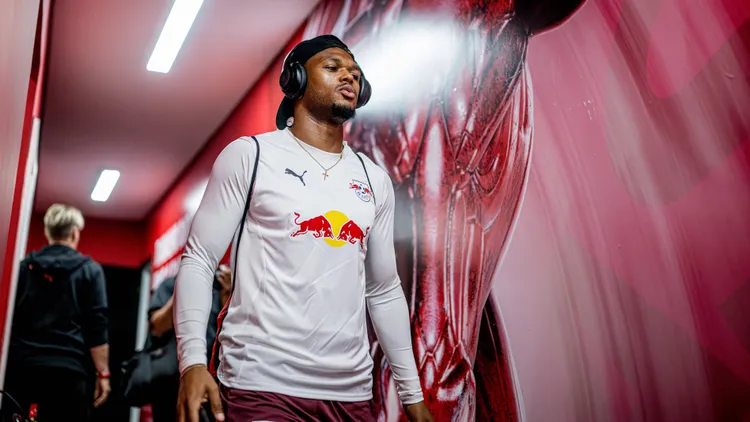 /images/l/e/i/leipzigs-lois-openda-testspiel-rb-leipzig-fc-santos-31-am-28-mai-2025-im-trainingslager-in-braganza-brasilien-estadio-cicero-de-souza-braganza-brasilien-rb-leipzig-fc-santos-31-leipzigs-lois-openda-test-match-rb-leipzig-fc-santos-3-1-on-may-28-2025-at-the-training-camp-in-braganza-brazil-estadio-cicero-de-souza-braganza-brazil-rb-leipzig-fc-santos-3-1jpg_1752566550334.jpg