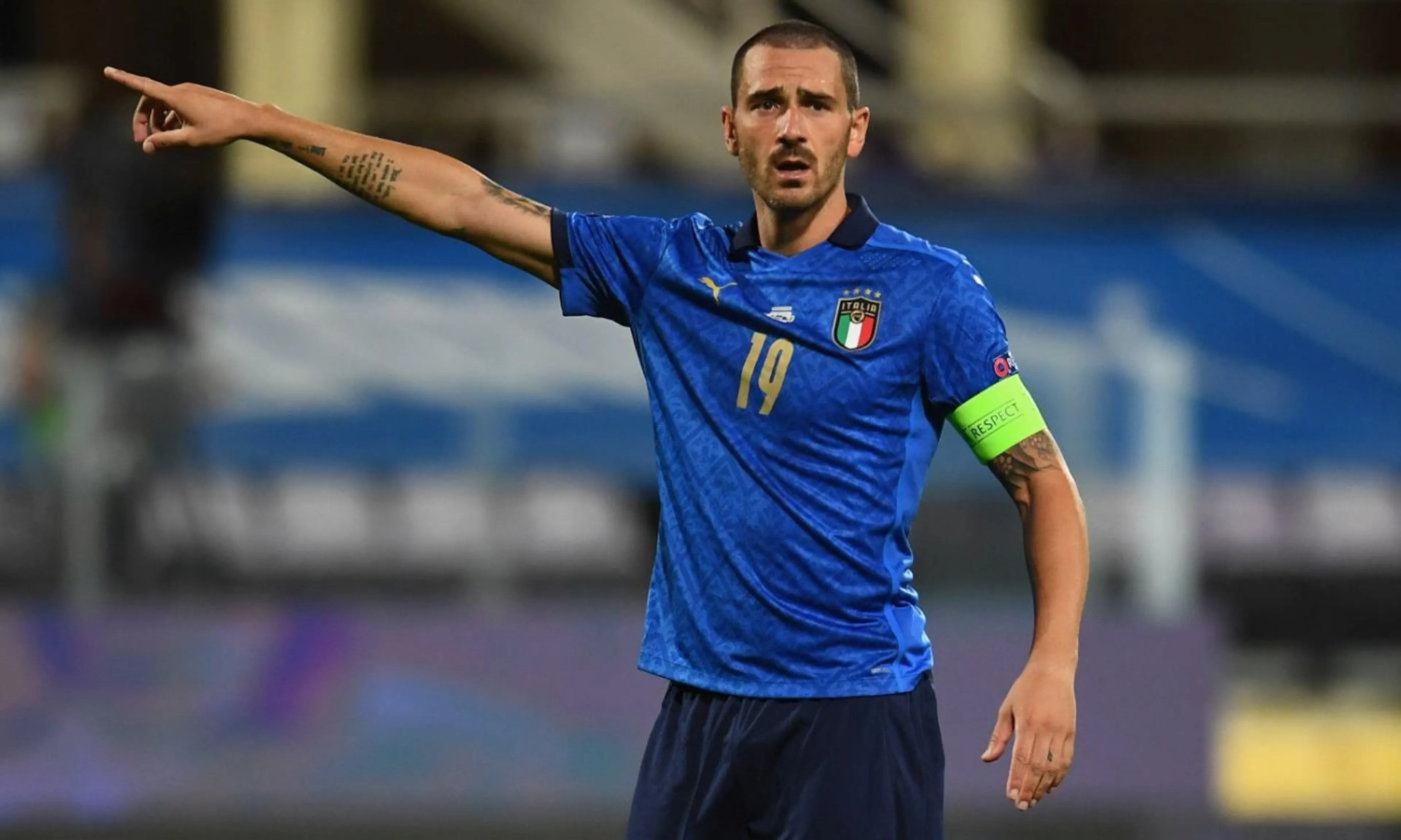 Copertina di Tifosa ‘cacciata’ dal bus, la spiegazione di Bonucci: “Non era autorizzata”