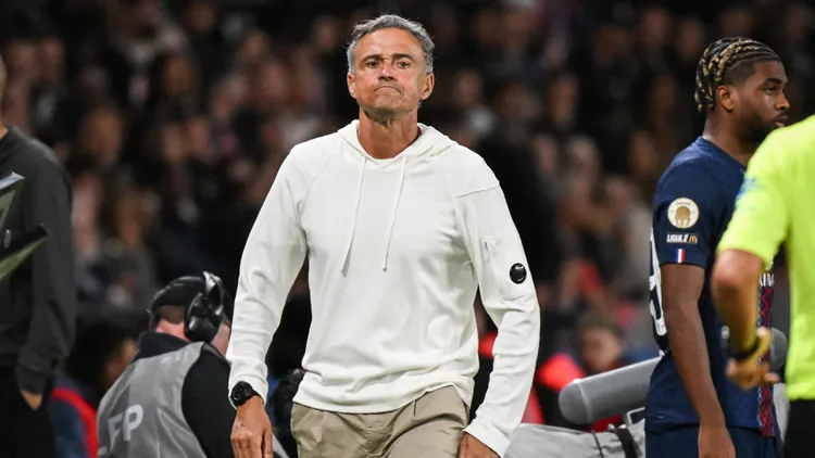 /images/l/i/g/ligue-1-psg-vs-angers-sco-fa-paris-saint-germains-head-coach-luis-enrique-looks-on-during-the-french-l1-football-match-between-paris-saint-germain-and-angers-sco-at-the-parc-des-princes-stadium-in-paris-on-august-22-2025-photo-by-firas-abdullah-abacapresscom-paris-le-de-france-france-copyright-xabdullahxfiras-abacaxjpg_1756499624055.jpg
