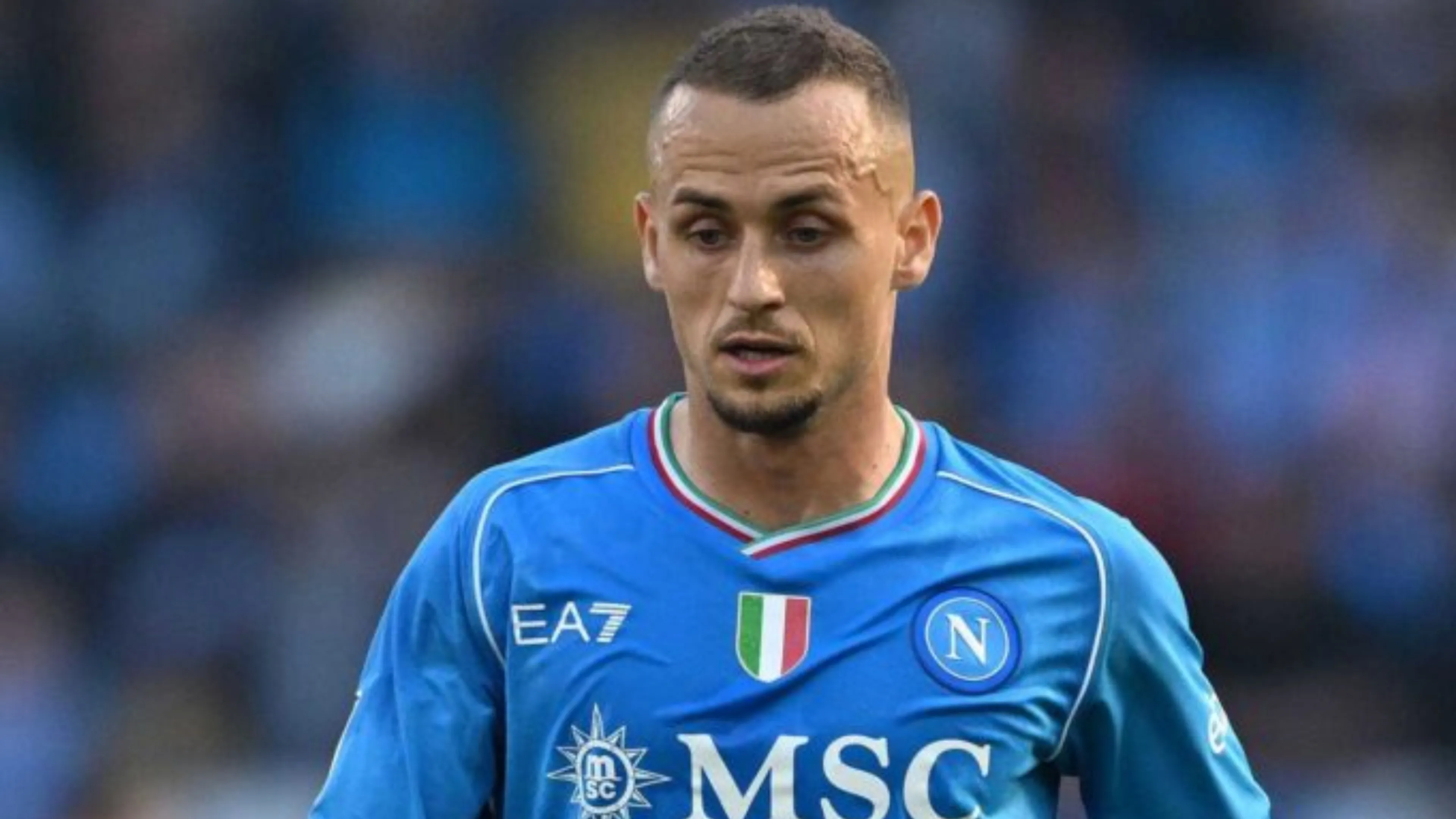 Copertina di Lobotka: "Calzona il migliore! Cosa non ha funzionato? Il club ha ostacolato alcuni di noi"