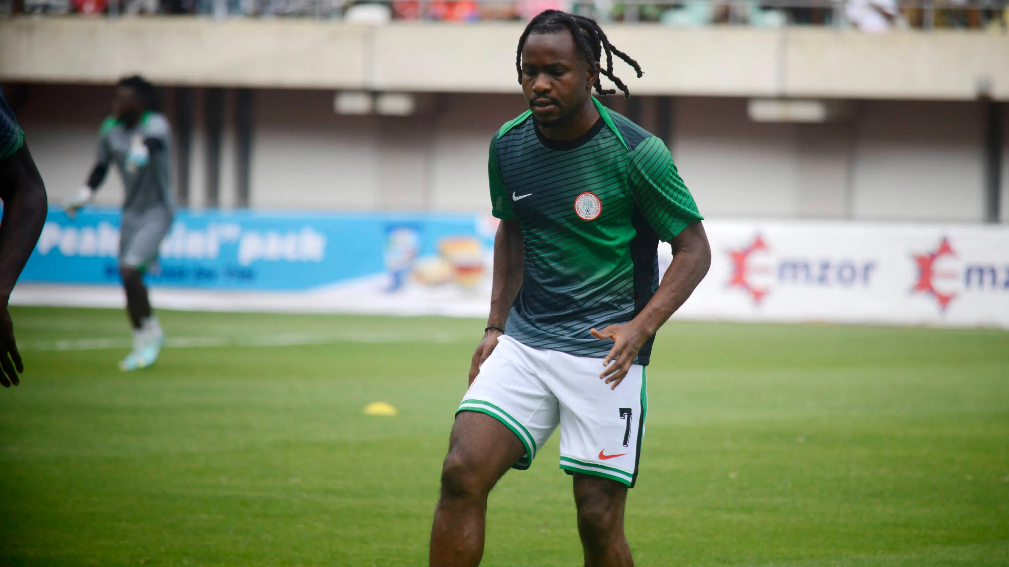 Lookman con la maglia della Nigeria