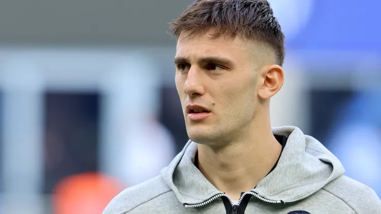 /images/l/o/r/lorenzo-lucca-udinese-serie-a-2024-25-inter-vs-udinese-2-1-30-03-2025-primo-piano-head-shot-close-up-single-shot-serie-a-2024-25-inter-udinese-2-1jpg_1752256642044.jpg