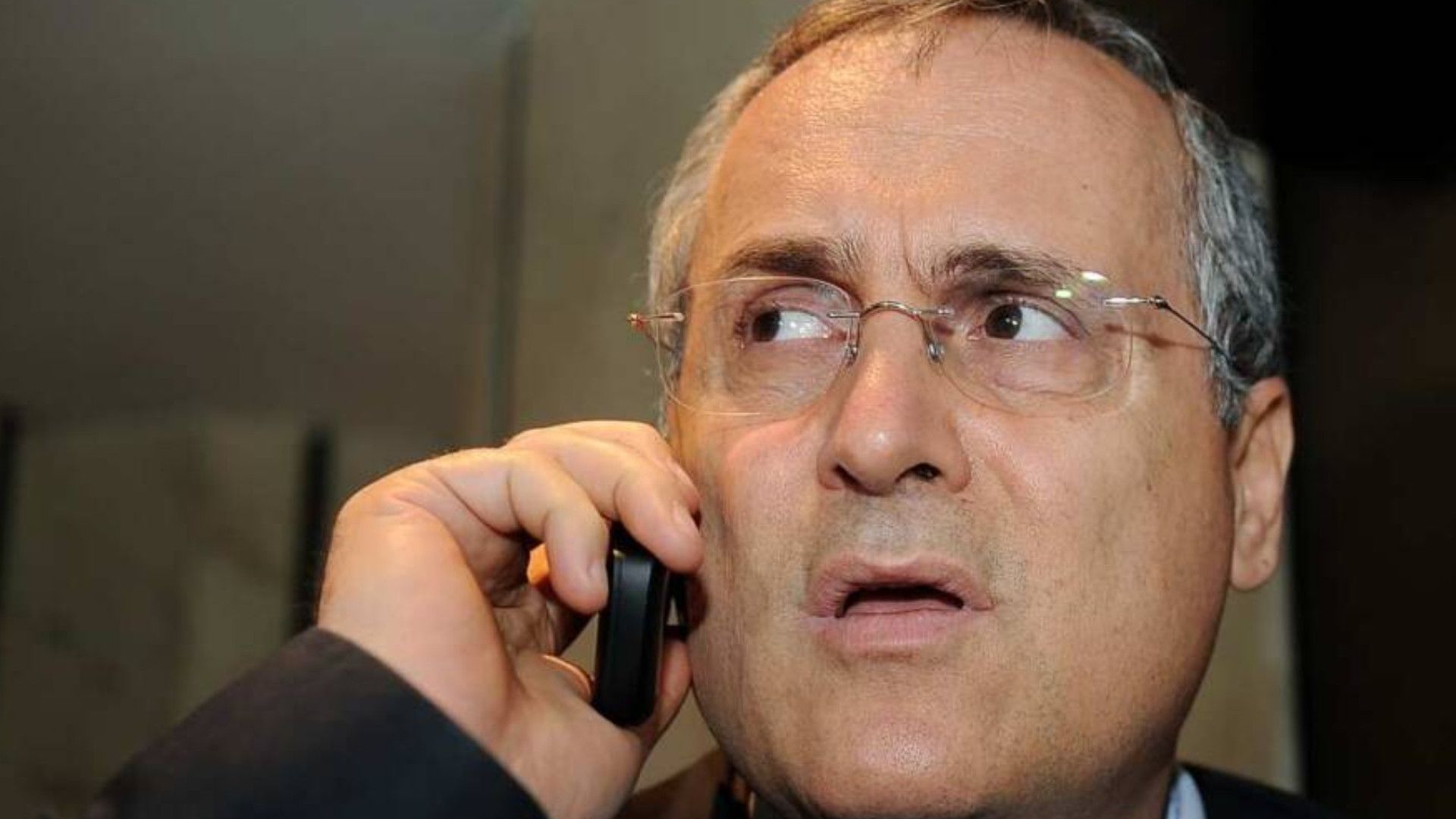 Lotito-si-fa-spiare-i-telefoni.-Il-motivo