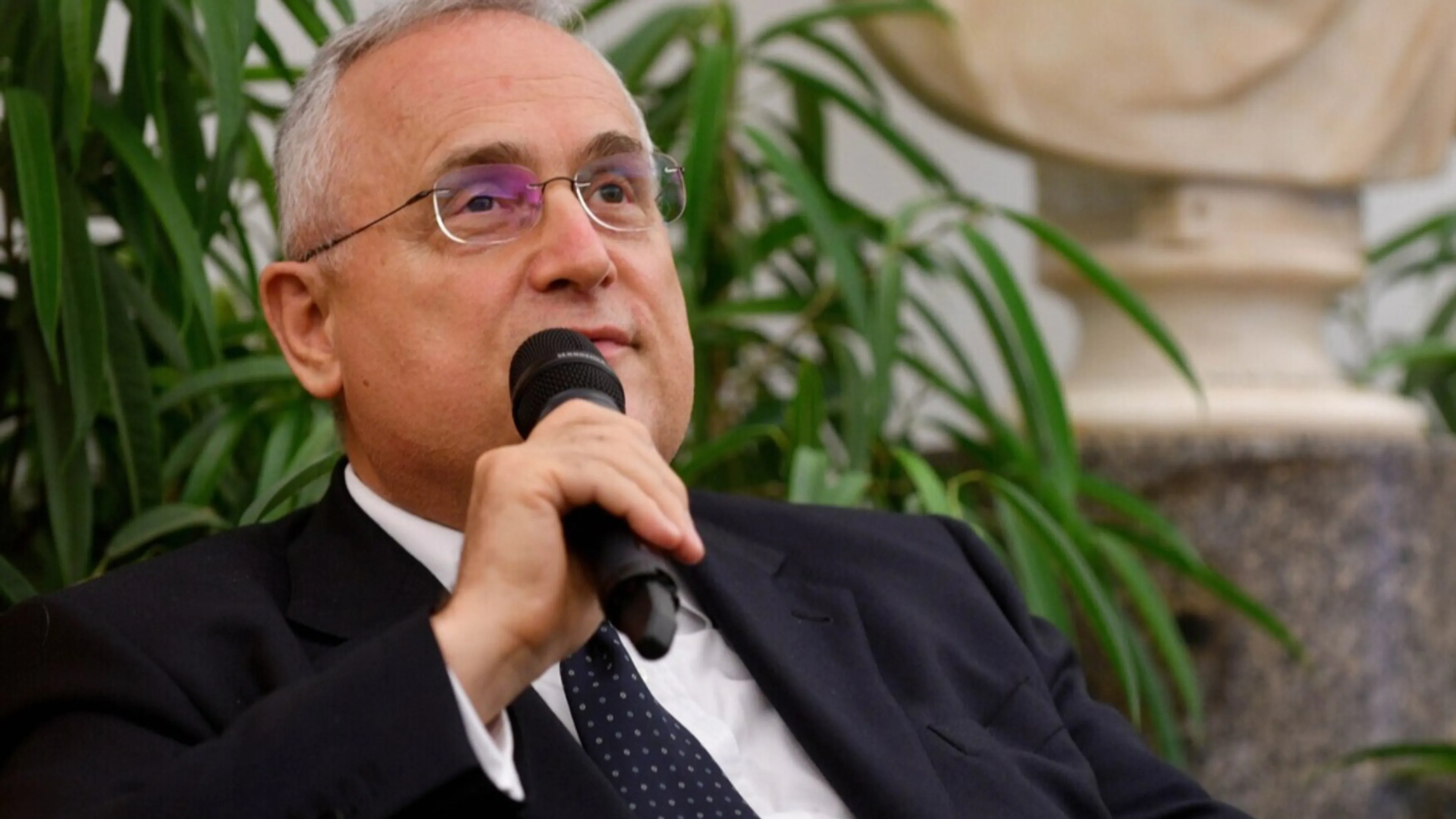 Lotito provoca i tifosi sull'affare Greenwood