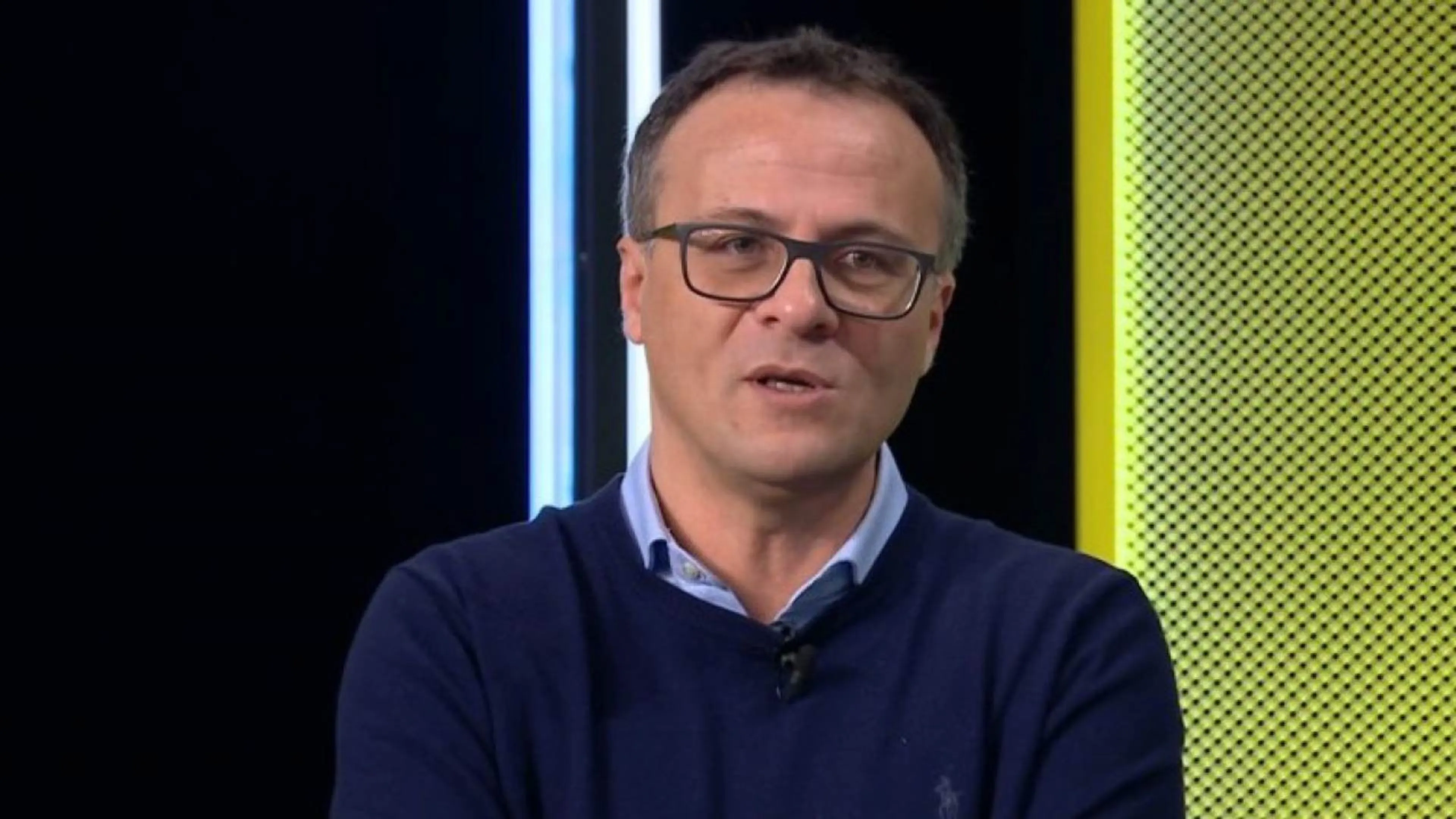 Copertina di Marelli esplode sui social: “Permettete uno sfogo personale: mi fate schifo!”