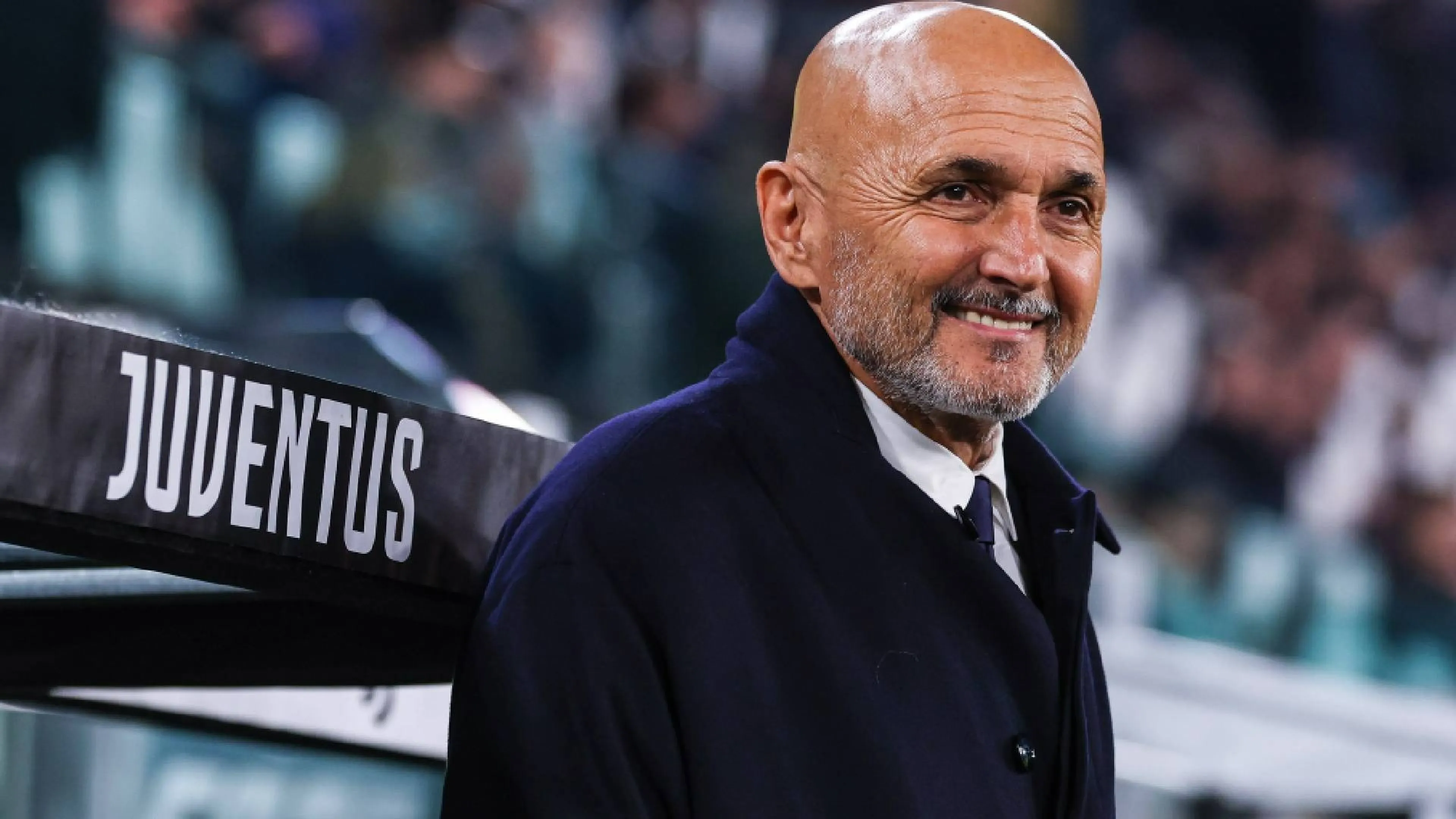 Juventus, squadra arrivata a Napoli: l'accoglienza dei tifosi per Spalletti