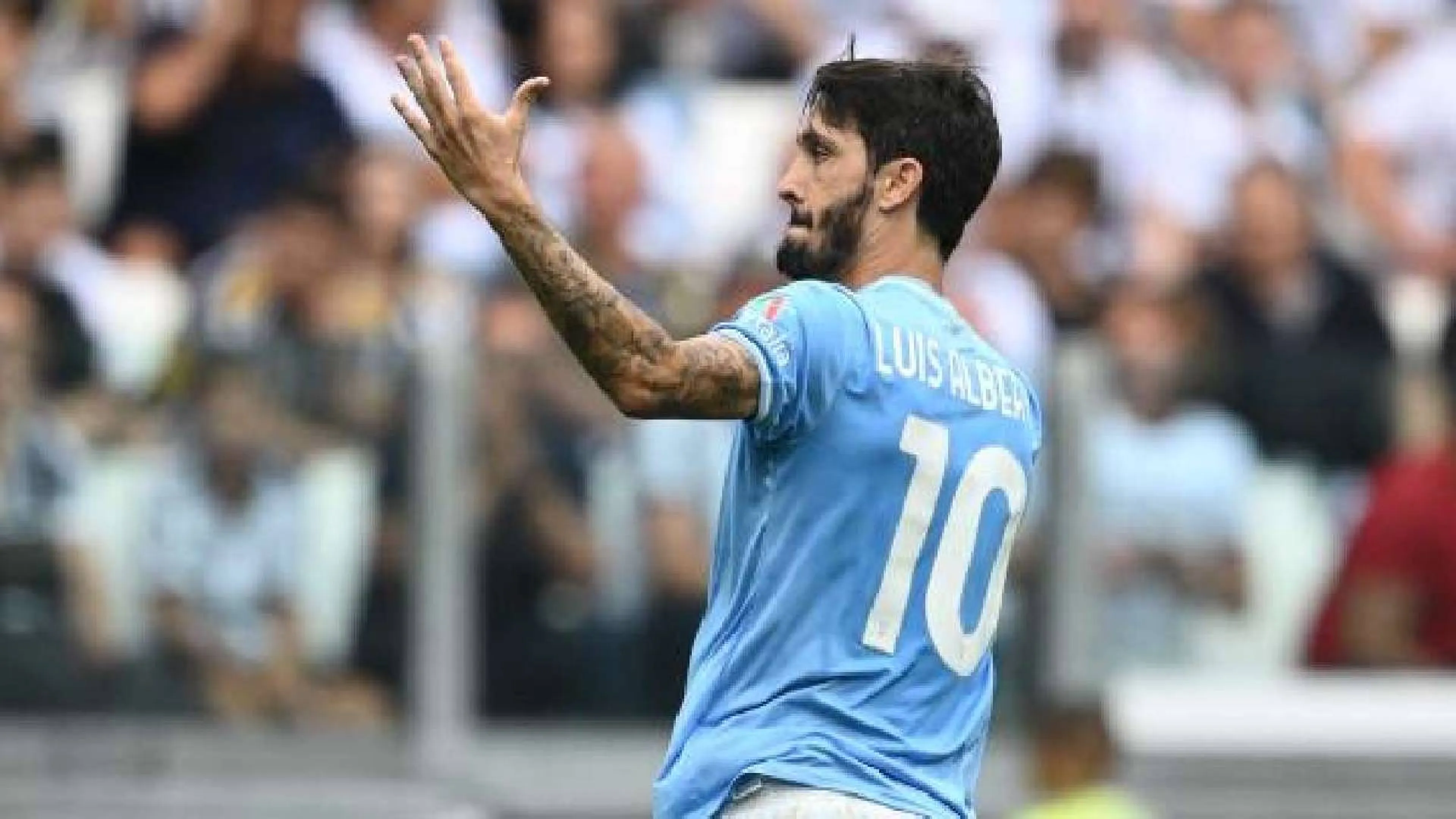 Copertina di Lazio, Luis Alberto torna sulla sconfitta con la Juve: "Nemmeno in quinta categoria..."