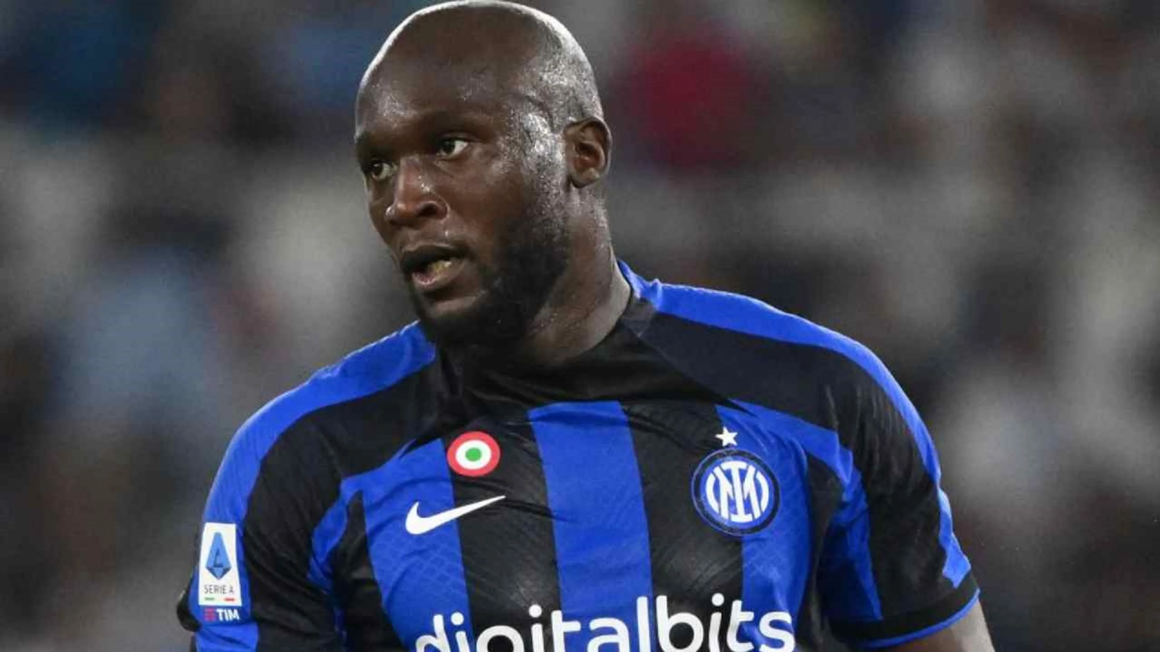 Copertina di Lukaku - Chelsea ai ferri corti, è caos! Il belga non vuol tornare a Londra